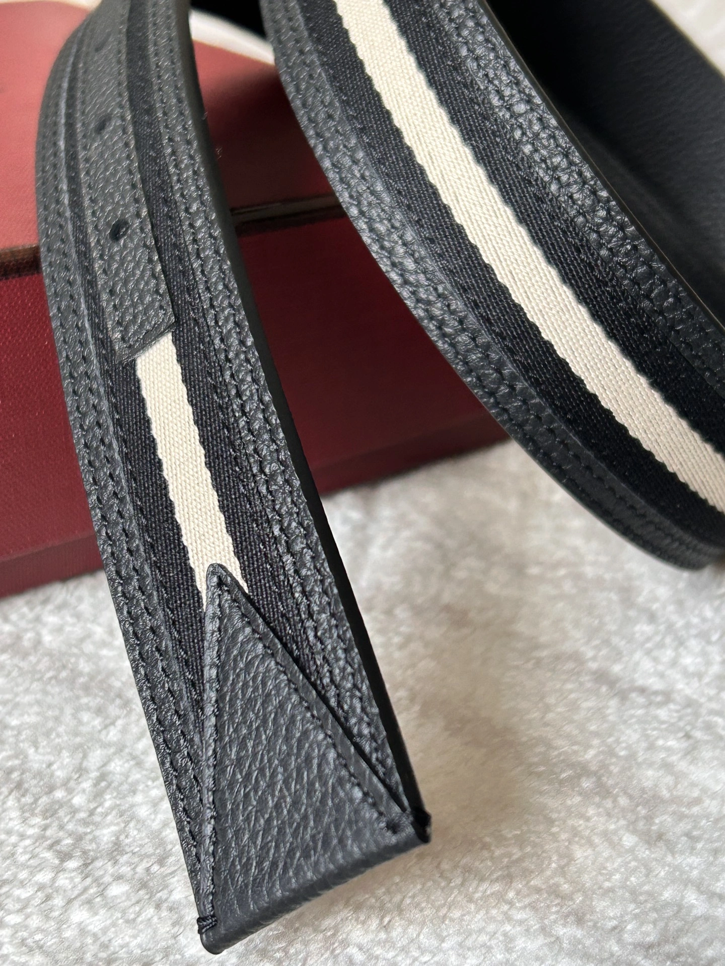 B*urberrry Belts XX 20250115- RelaxedFit 15598
