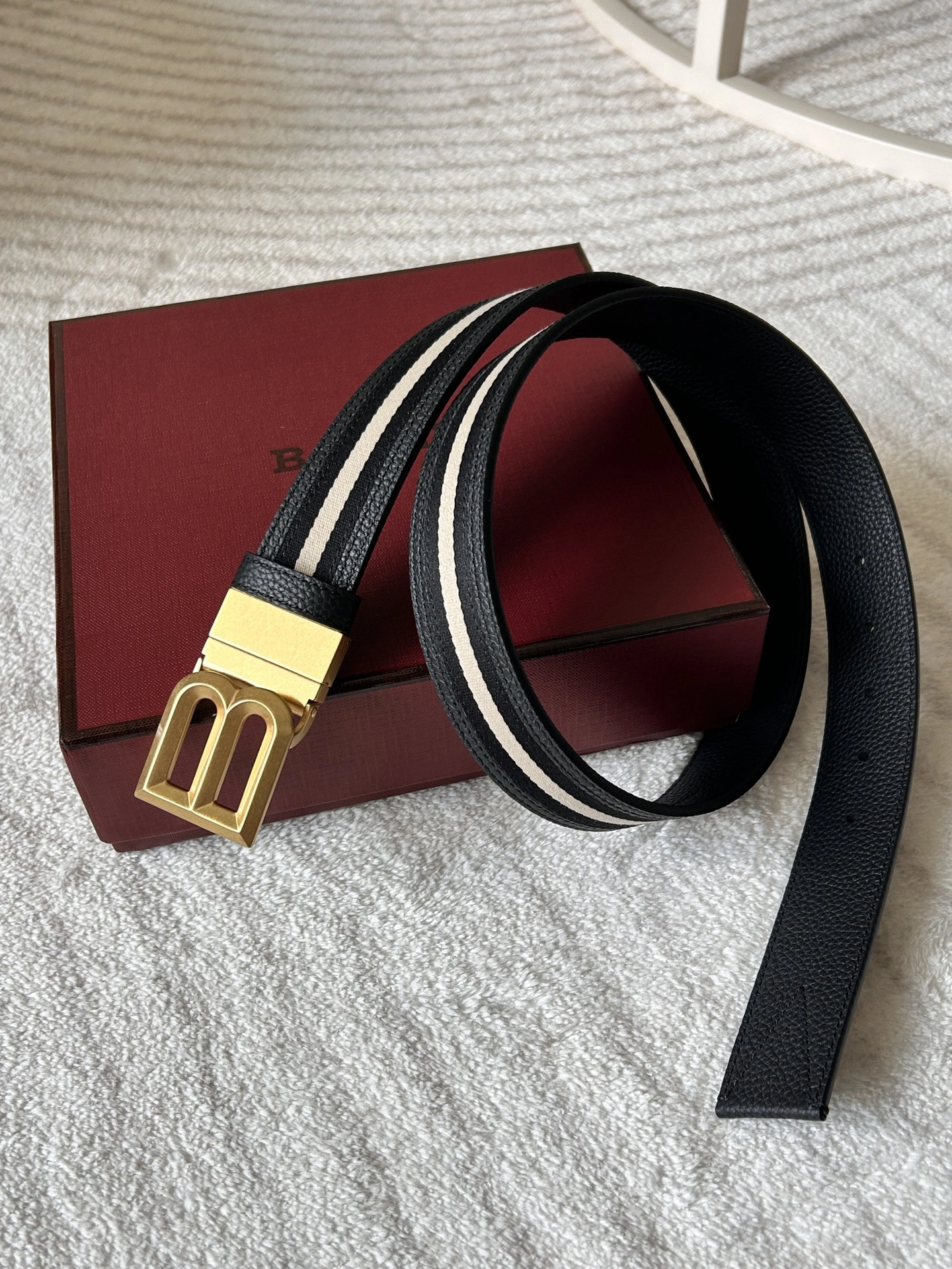 B*urberrry Belts XX 20250115- RelaxedFit 15598