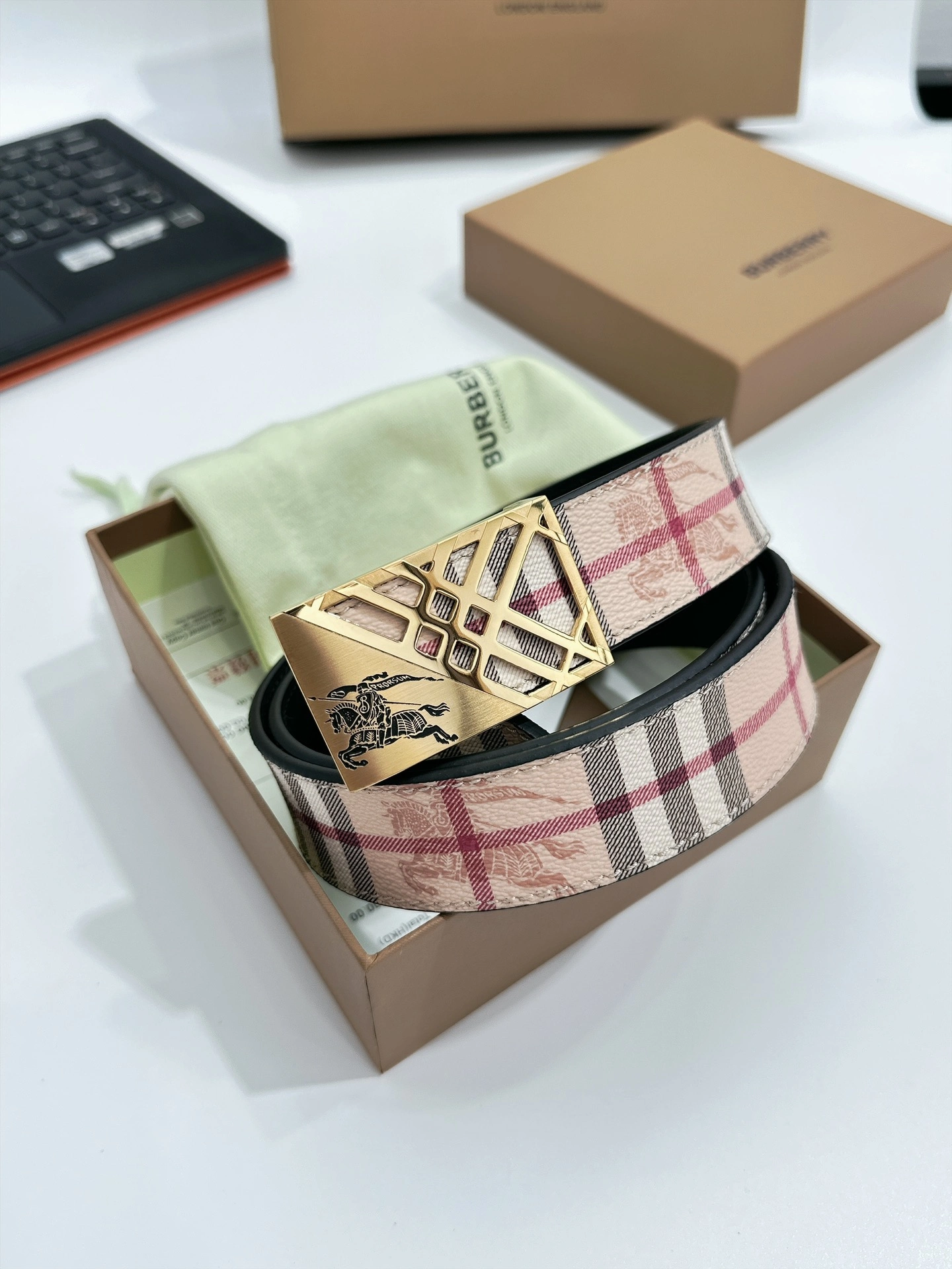 B*urberrry Top Belts AT 20230905- GoAnywhere 15623