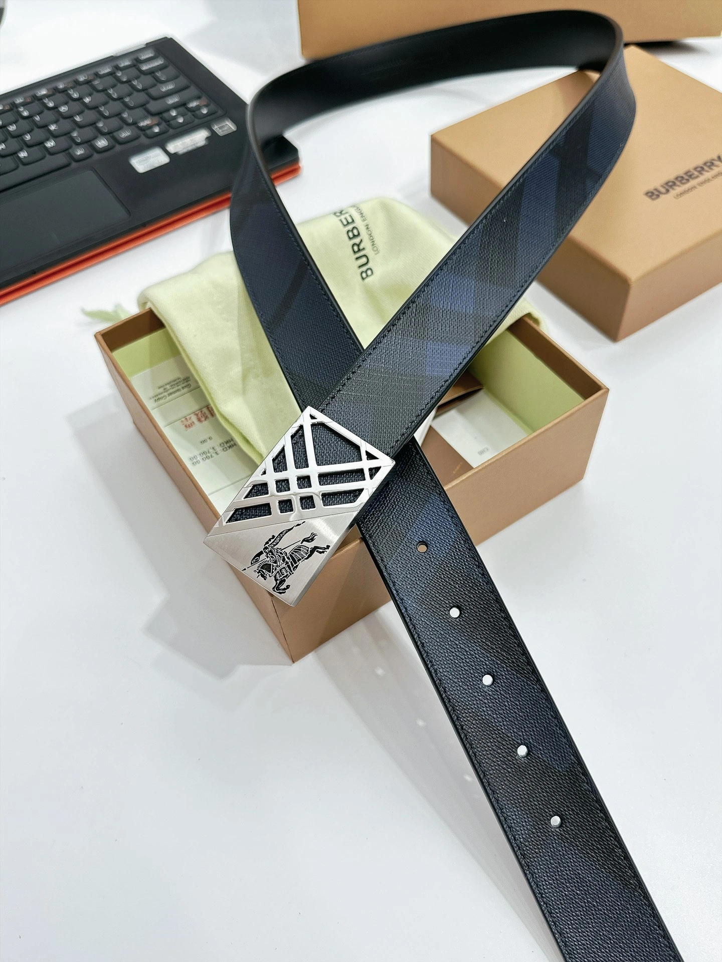 B*urberrry Top Belts AT 20230905- GoAnywhere 15623