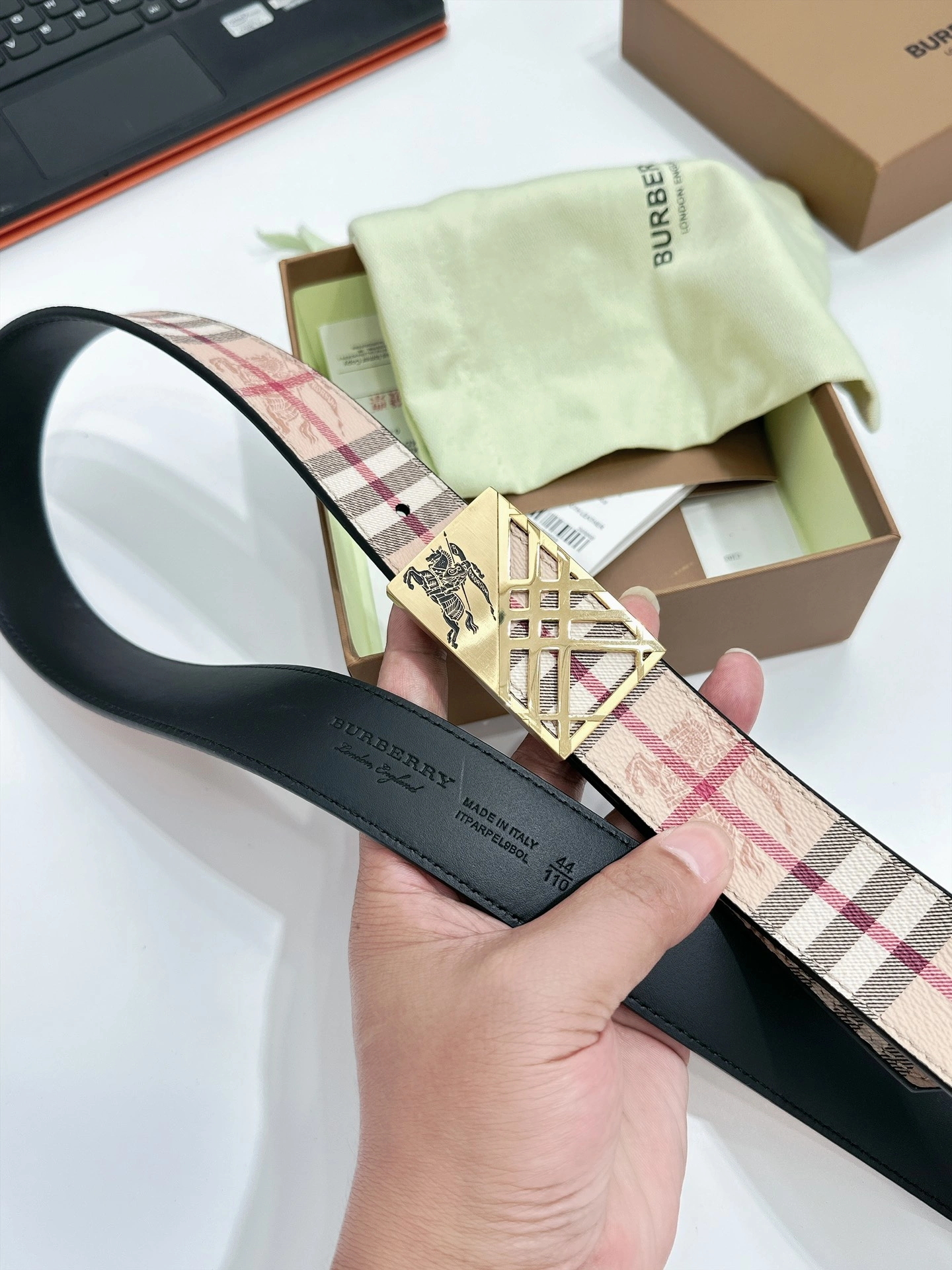 B*urberrry Top Belts AT 20230905- GoAnywhere 15623