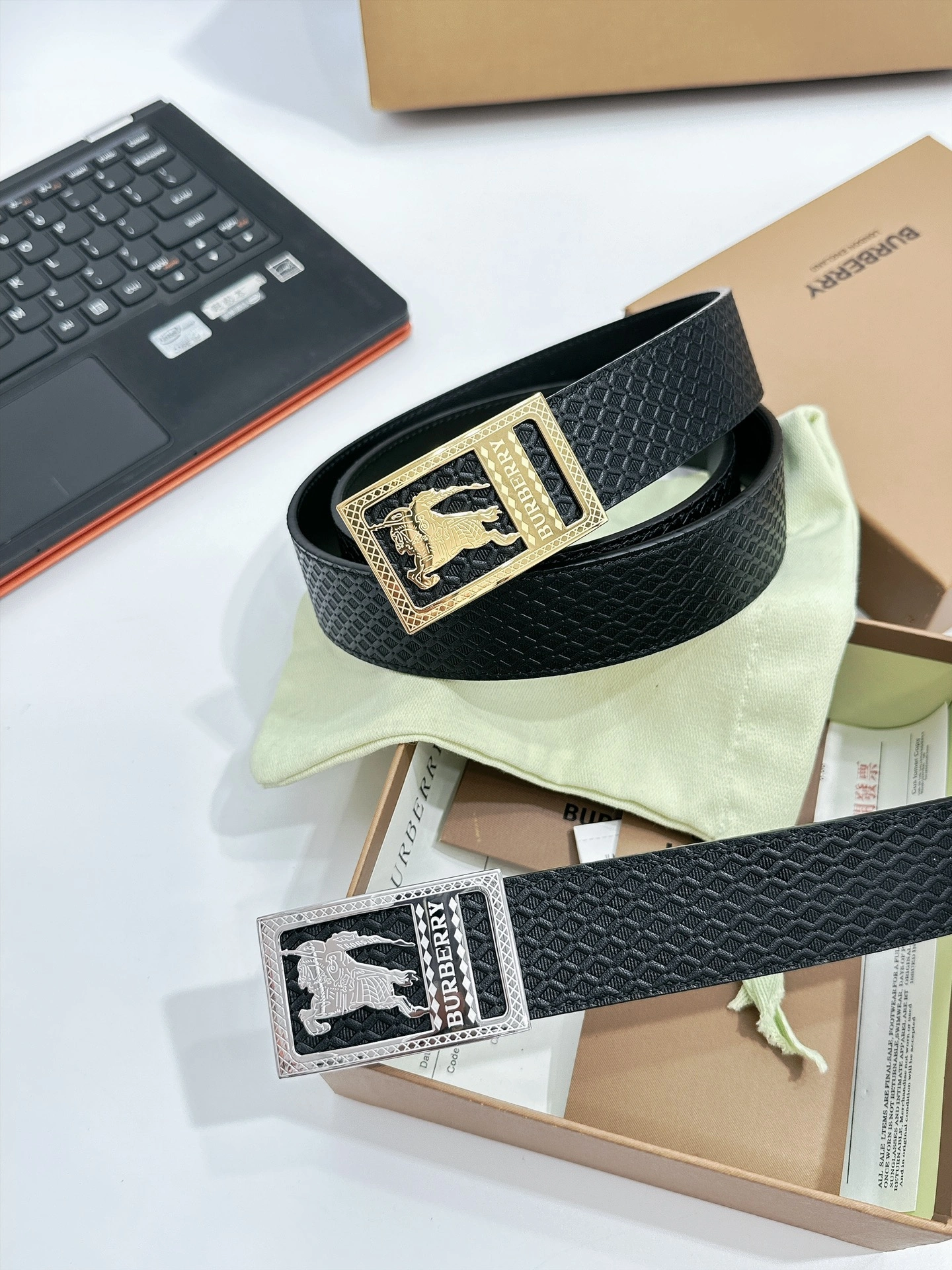 Resilient B*urberrry Top Belts AT 20230905- 15622