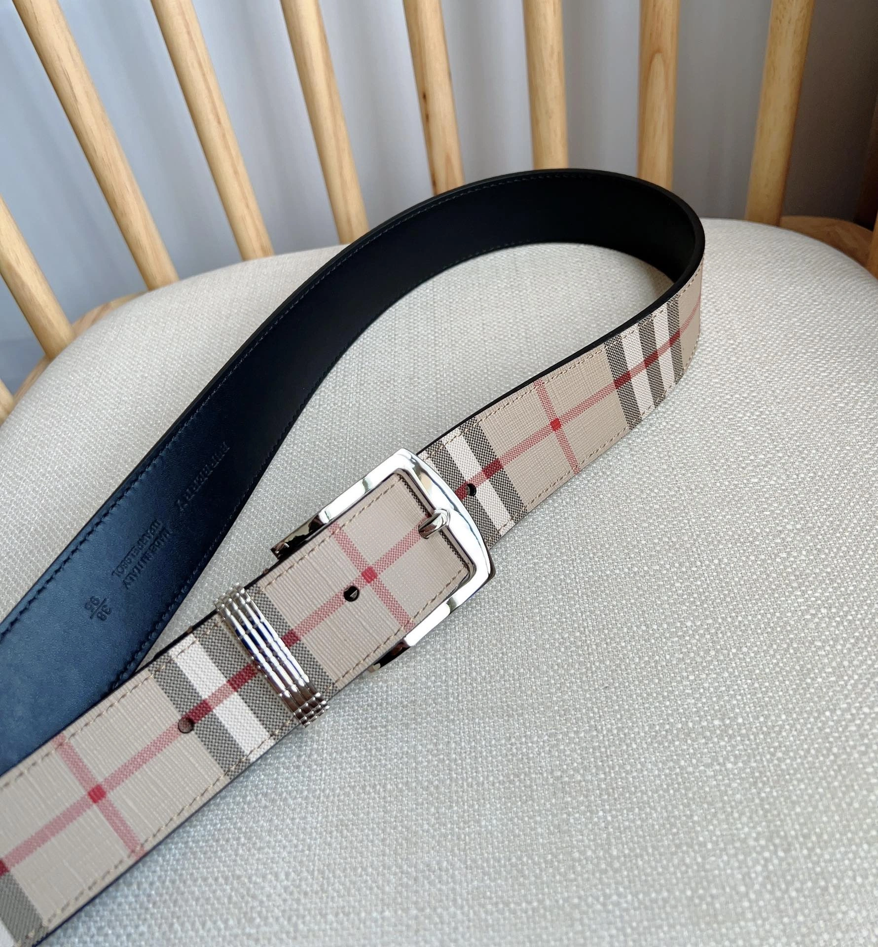 Thermal B*urberrry Top Belts AT 20230906- 15621
