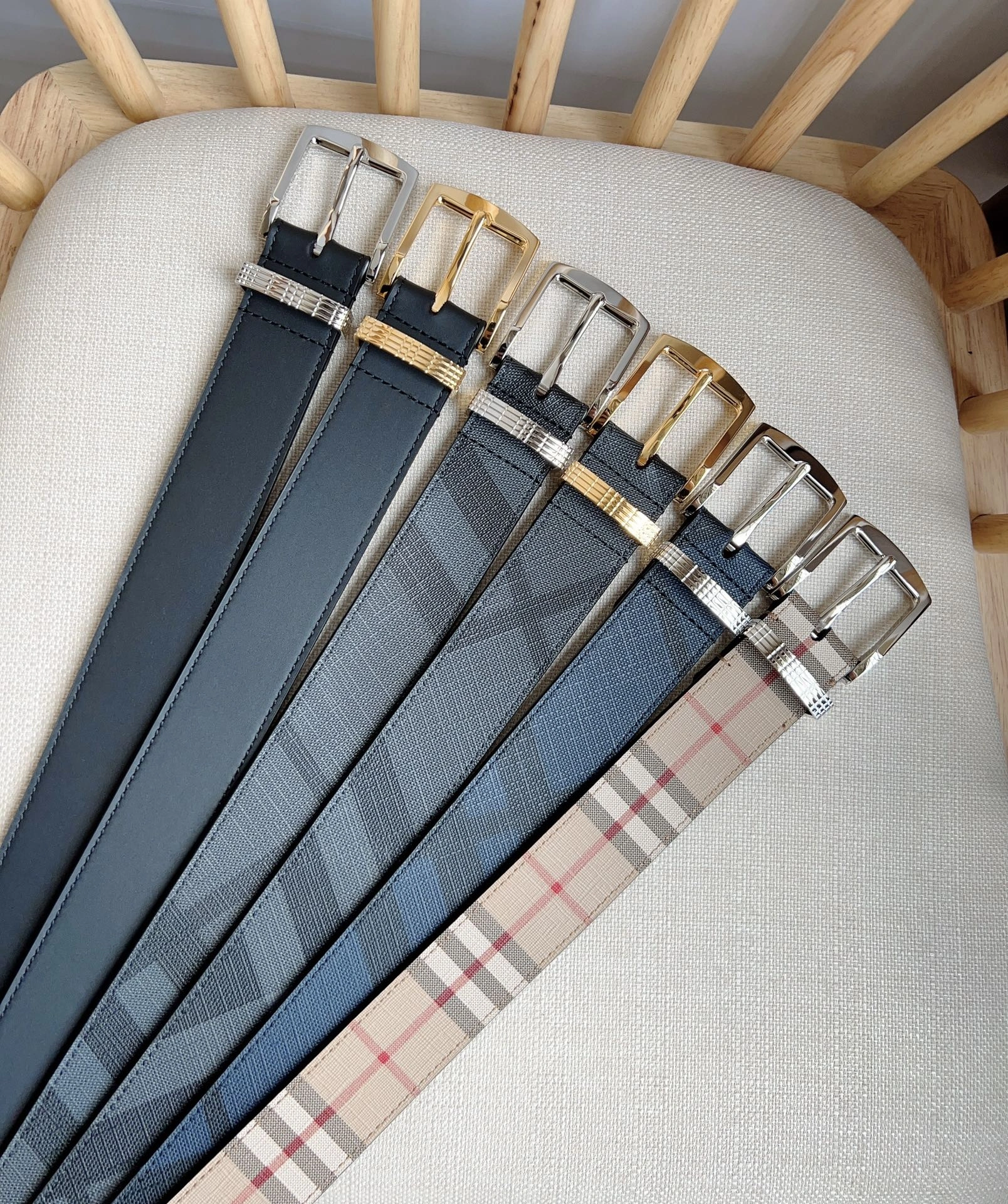 Thermal B*urberrry Top Belts AT 20230906- 15621
