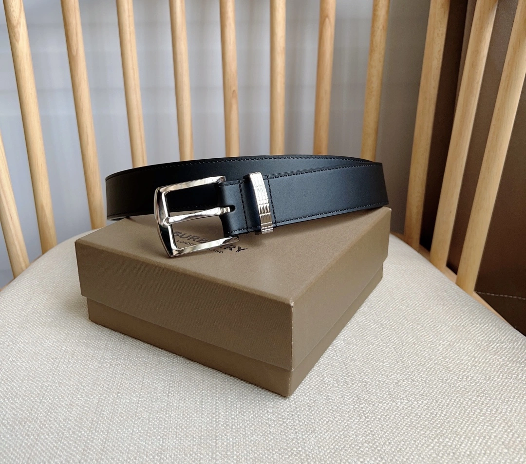 Thermal B*urberrry Top Belts AT 20230906- 15621