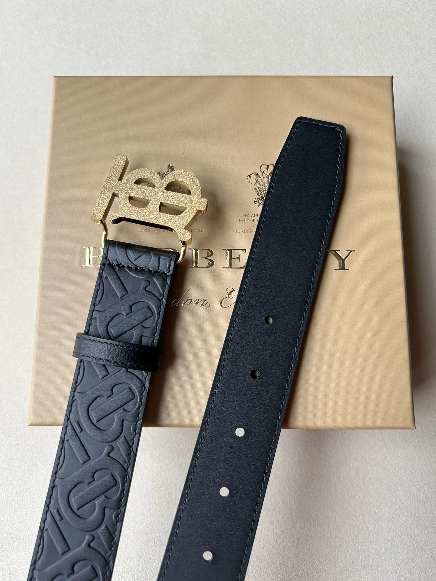 Functional B*urberrry Top Belts AT 20230906- 15619