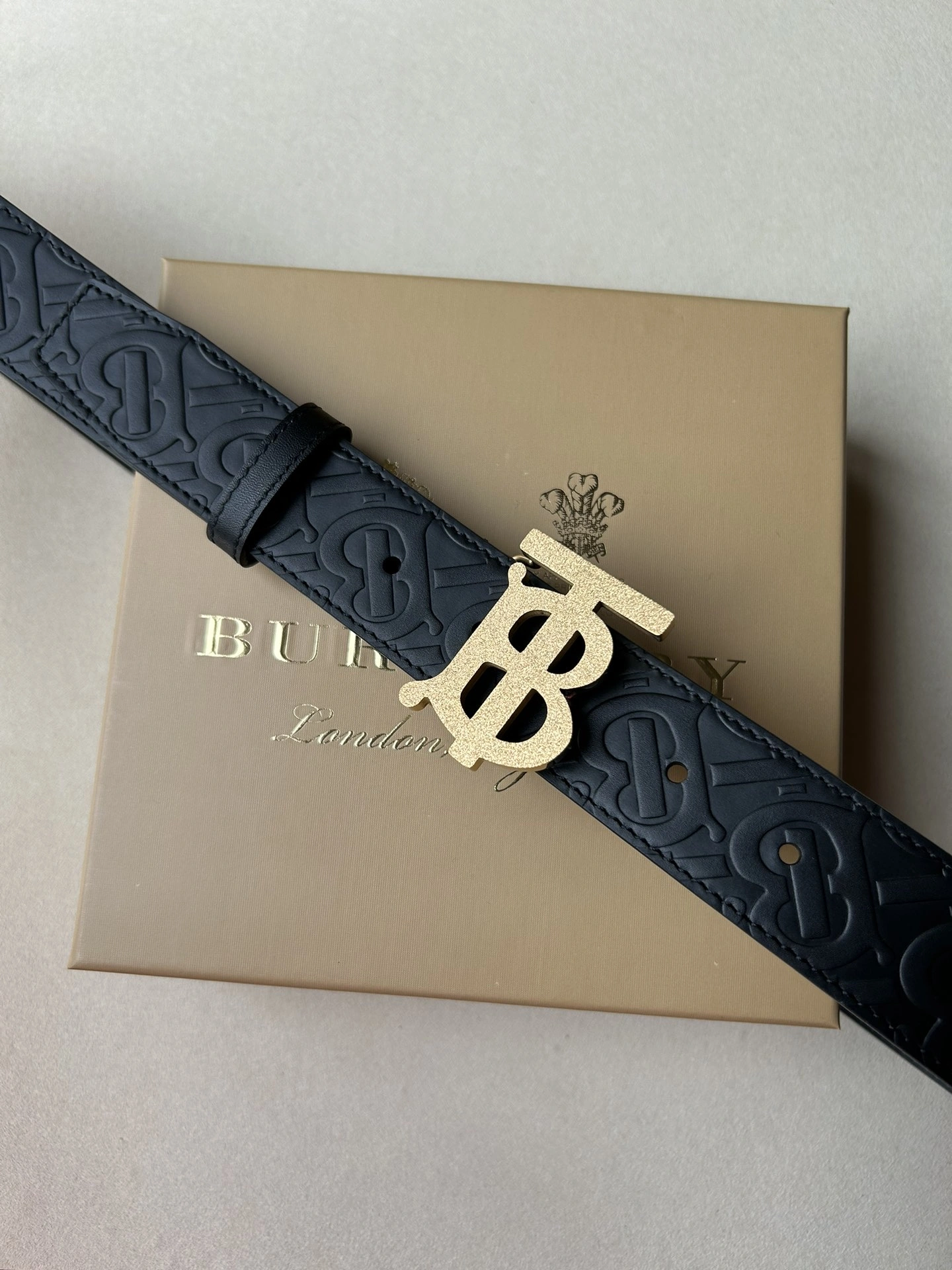 Functional B*urberrry Top Belts AT 20230906- 15619