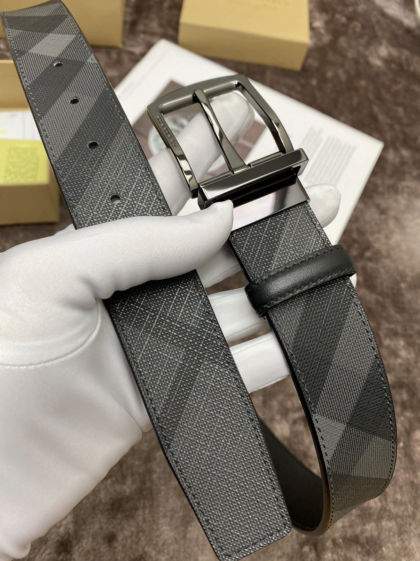 B*urberrry Top Belts AT 20240802- Youthful 15600