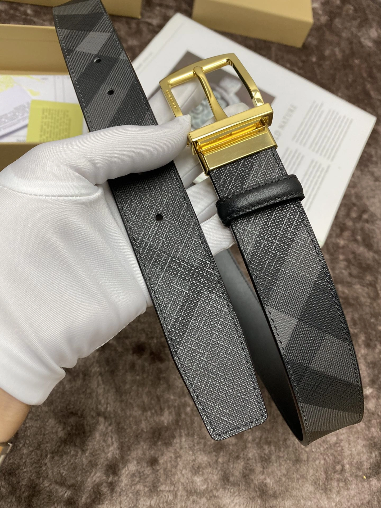 WeatherProof B*urberrry Top Belts AT 20240802- 15599