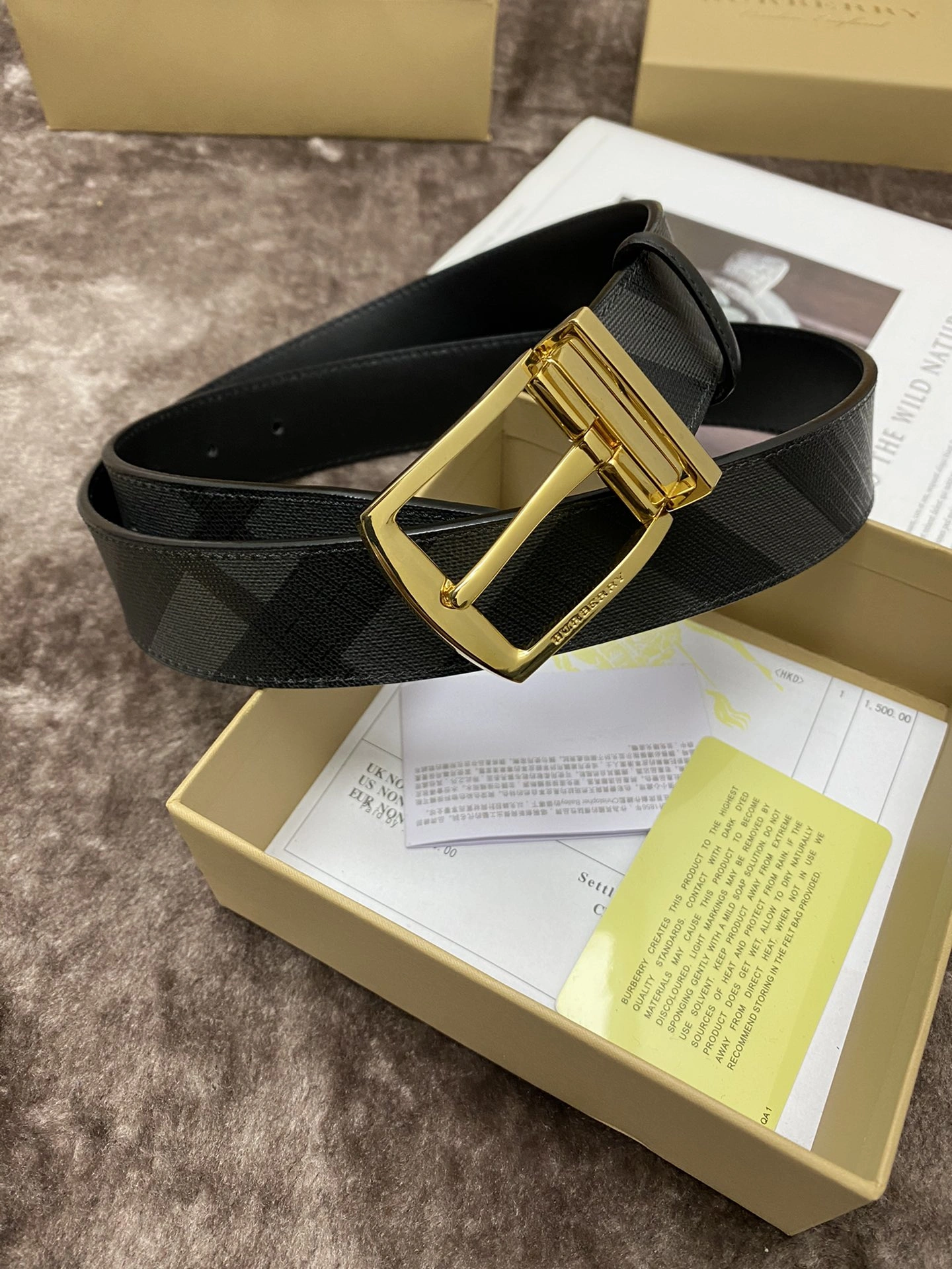 WeatherProof B*urberrry Top Belts AT 20240802- 15599
