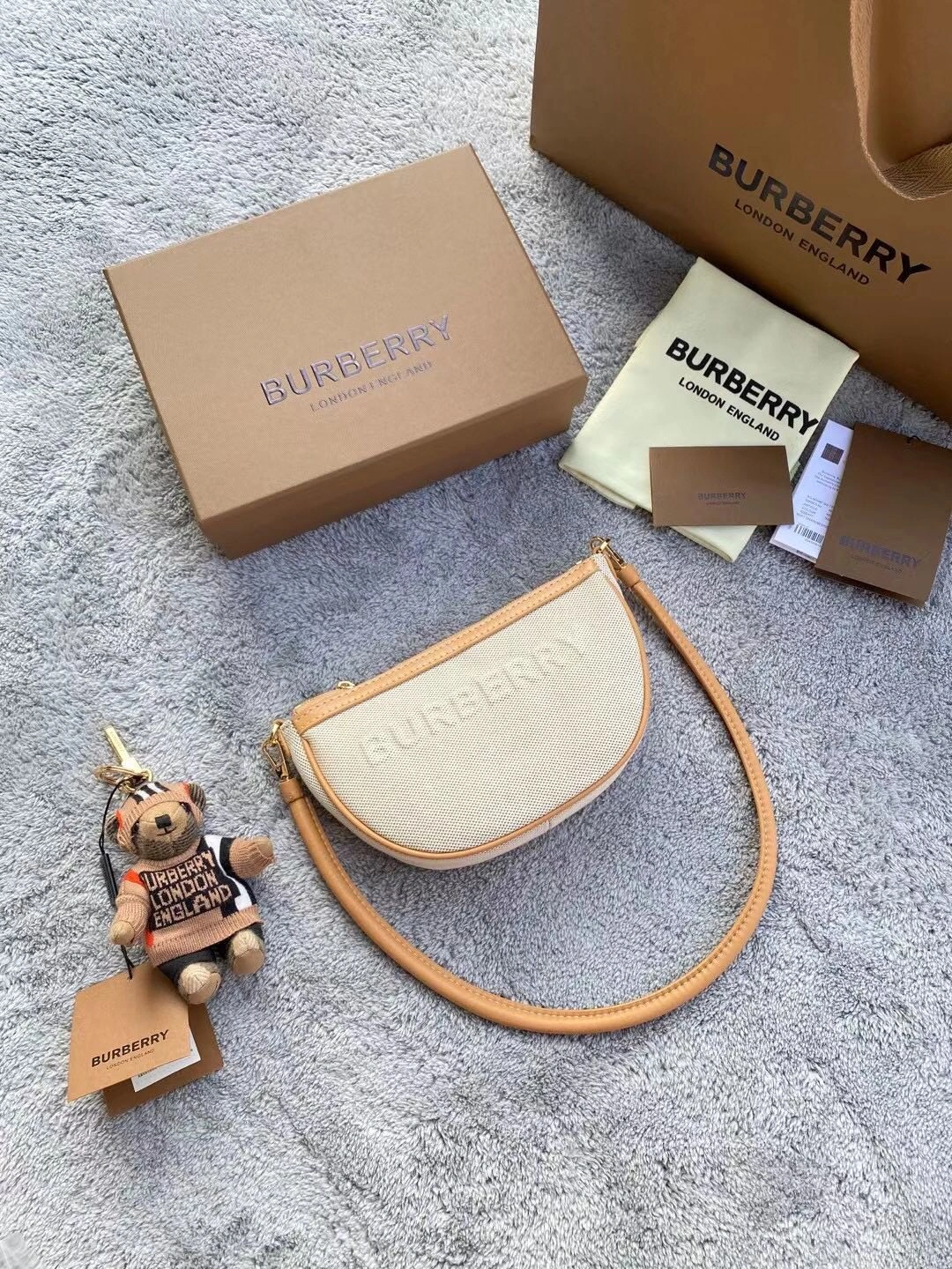 B*urberry Bag Top Quality 12*4*12.2cm Supportive 9404