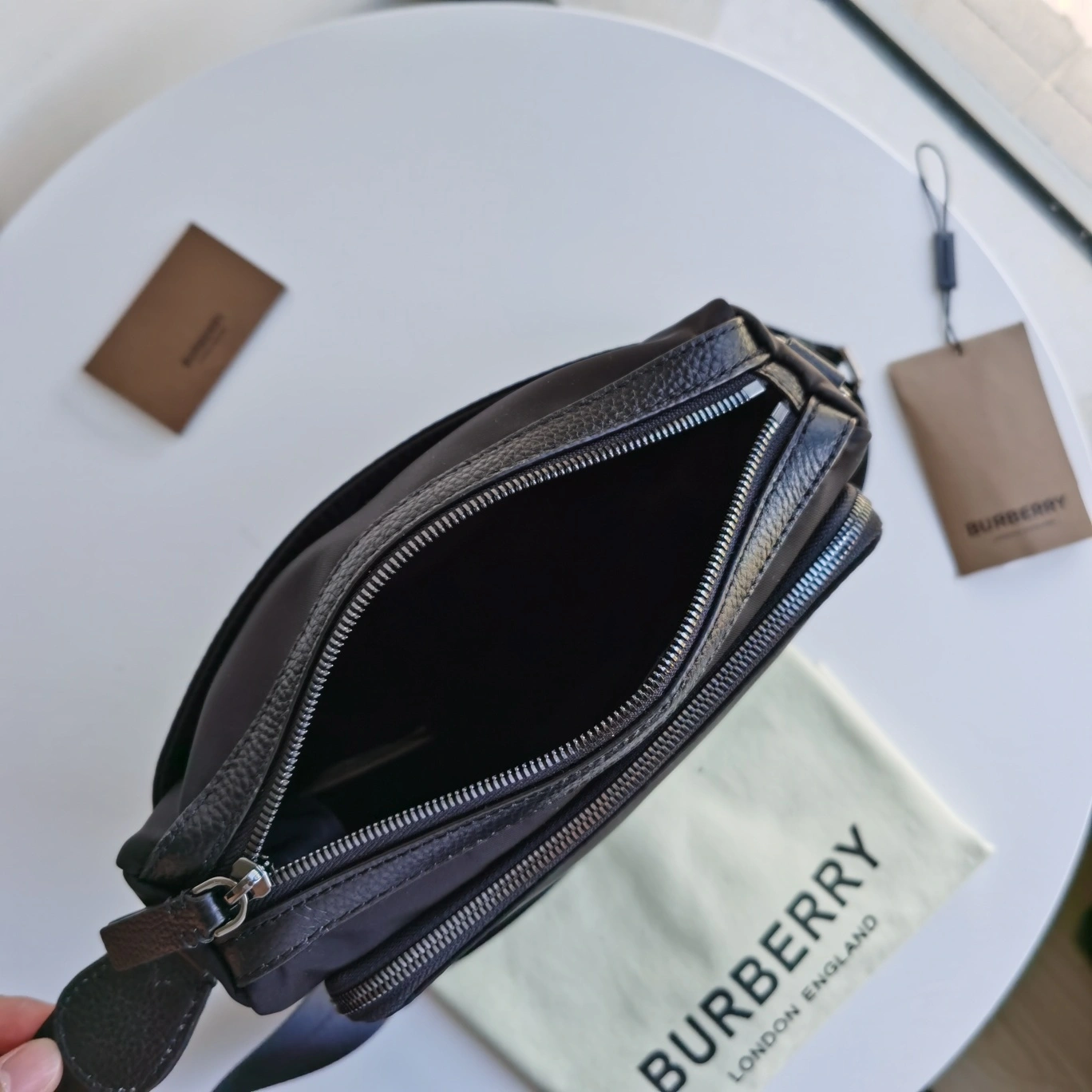 ModernLook B*urberry Bag Top Quality 23*6*27cm 9411