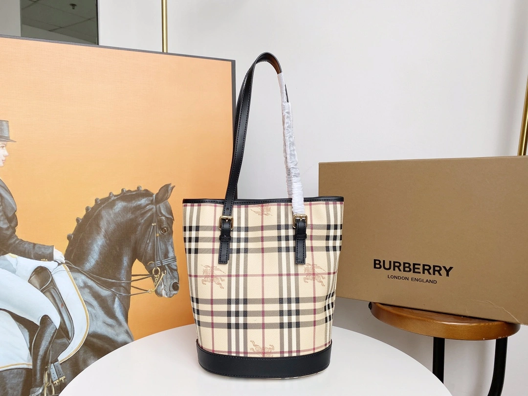 B*urberry Bag Top Quality 26*23*16cm Comfortable 9427
