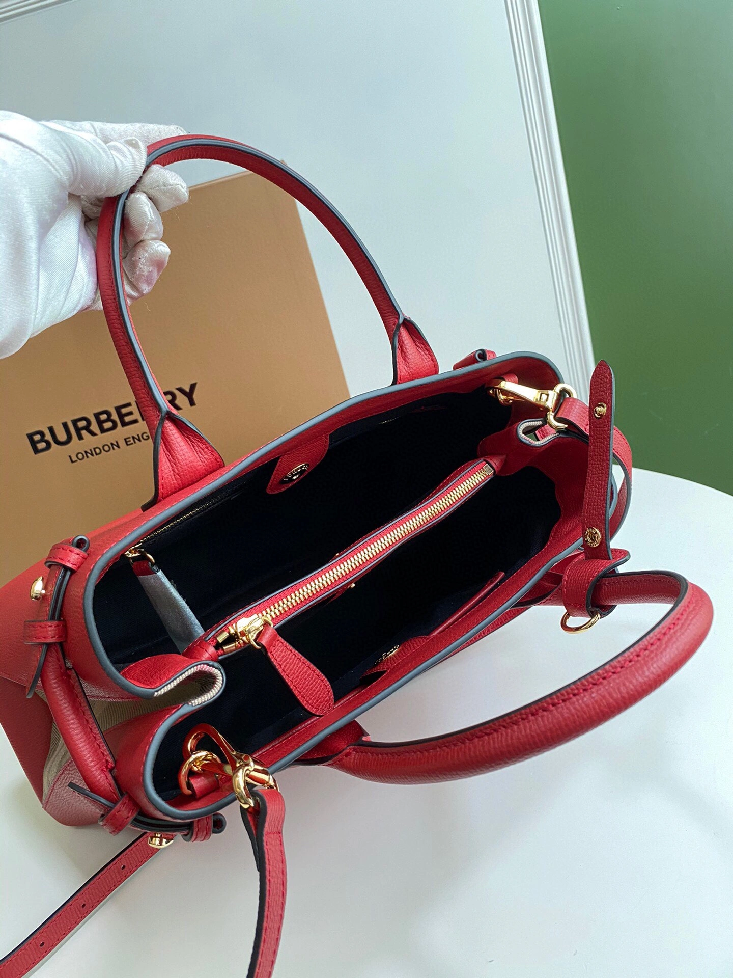 B*urberry Bag Top Quality 34 x 16 x 25cm Compact 9393