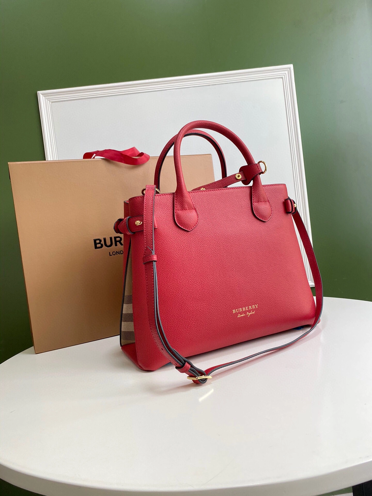 B*urberry Bag Top Quality 34 x 16 x 25cm Compact 9393