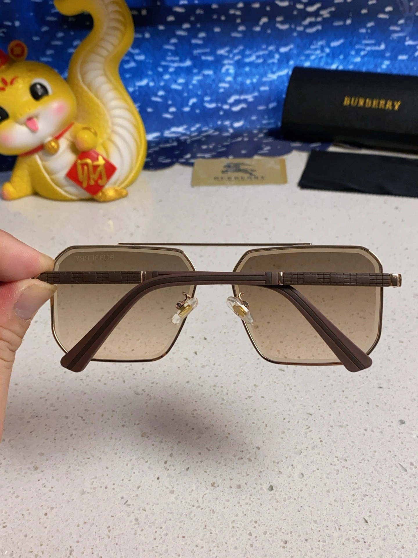 B*urberry Glasses Top XX 20250402- ZeroBulk 17164