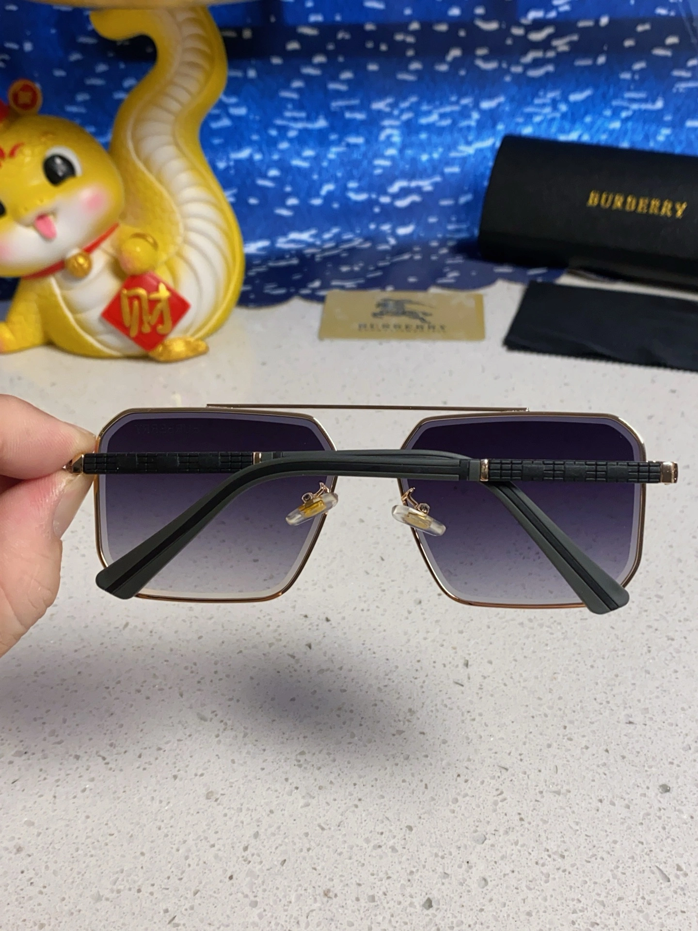 B*urberry Glasses Top XX 20250402- ZeroBulk 17164