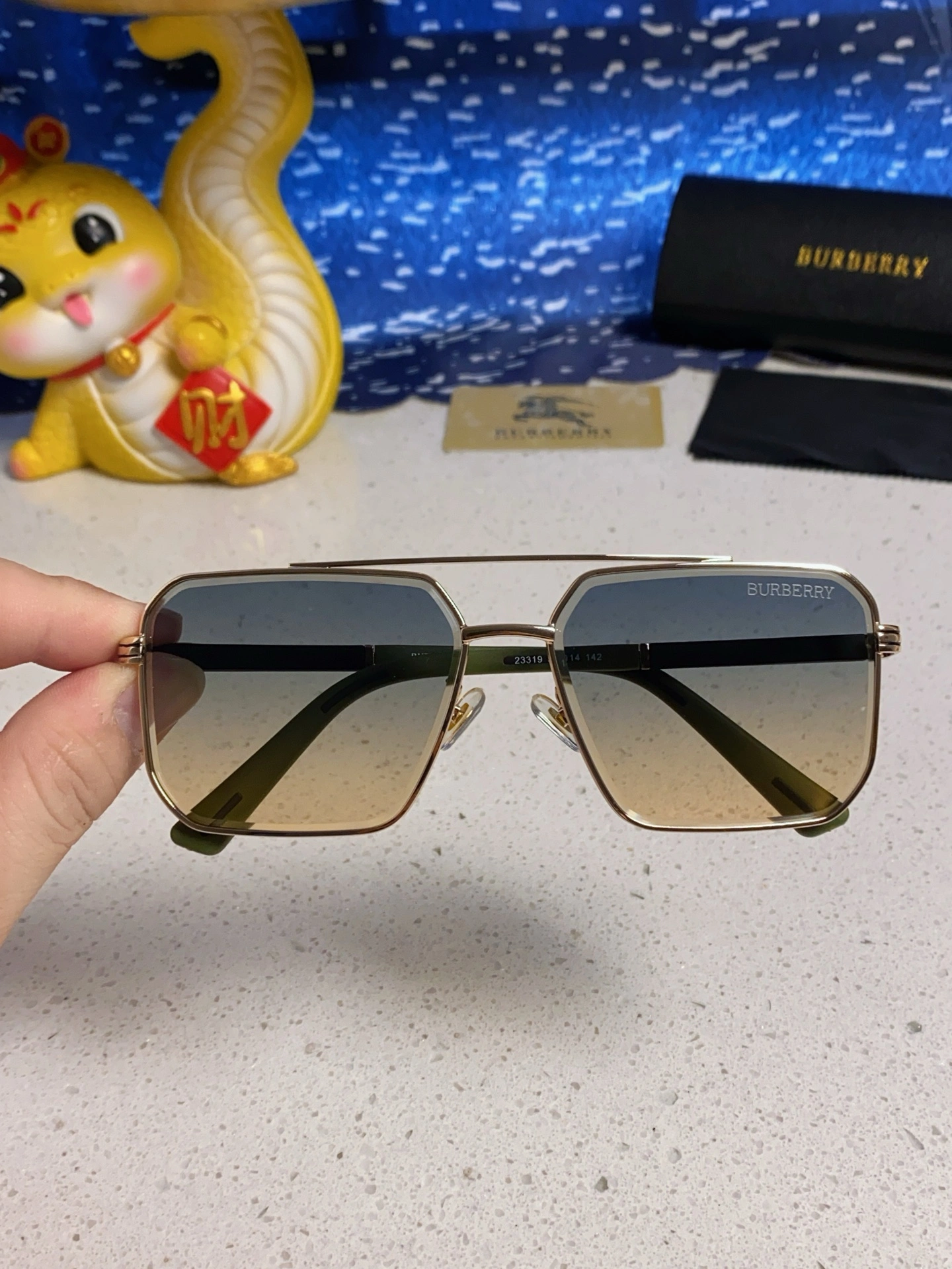 B*urberry Glasses Top XX 20250402- ZeroBulk 17164