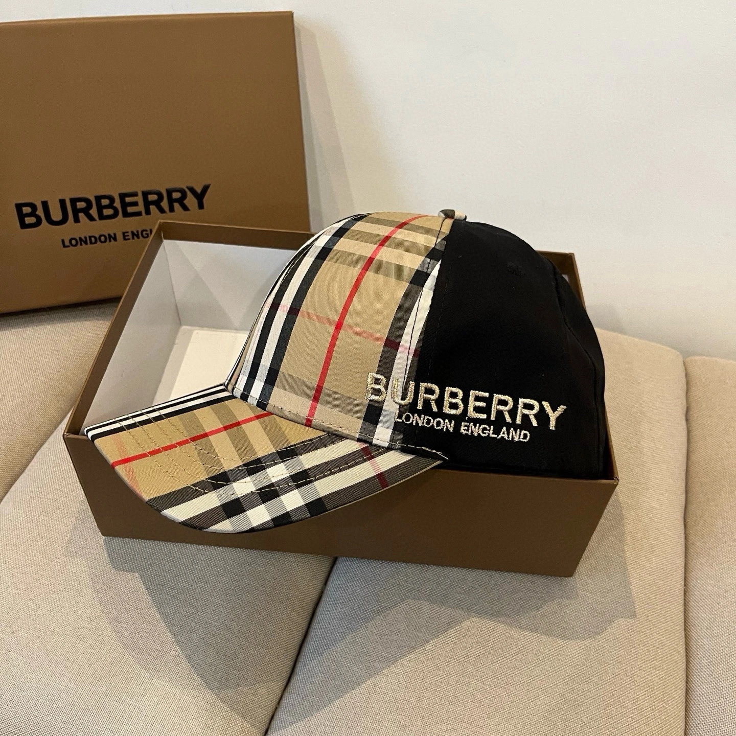 UrbanChic B*urberry Hats Top XX20250408- 17490