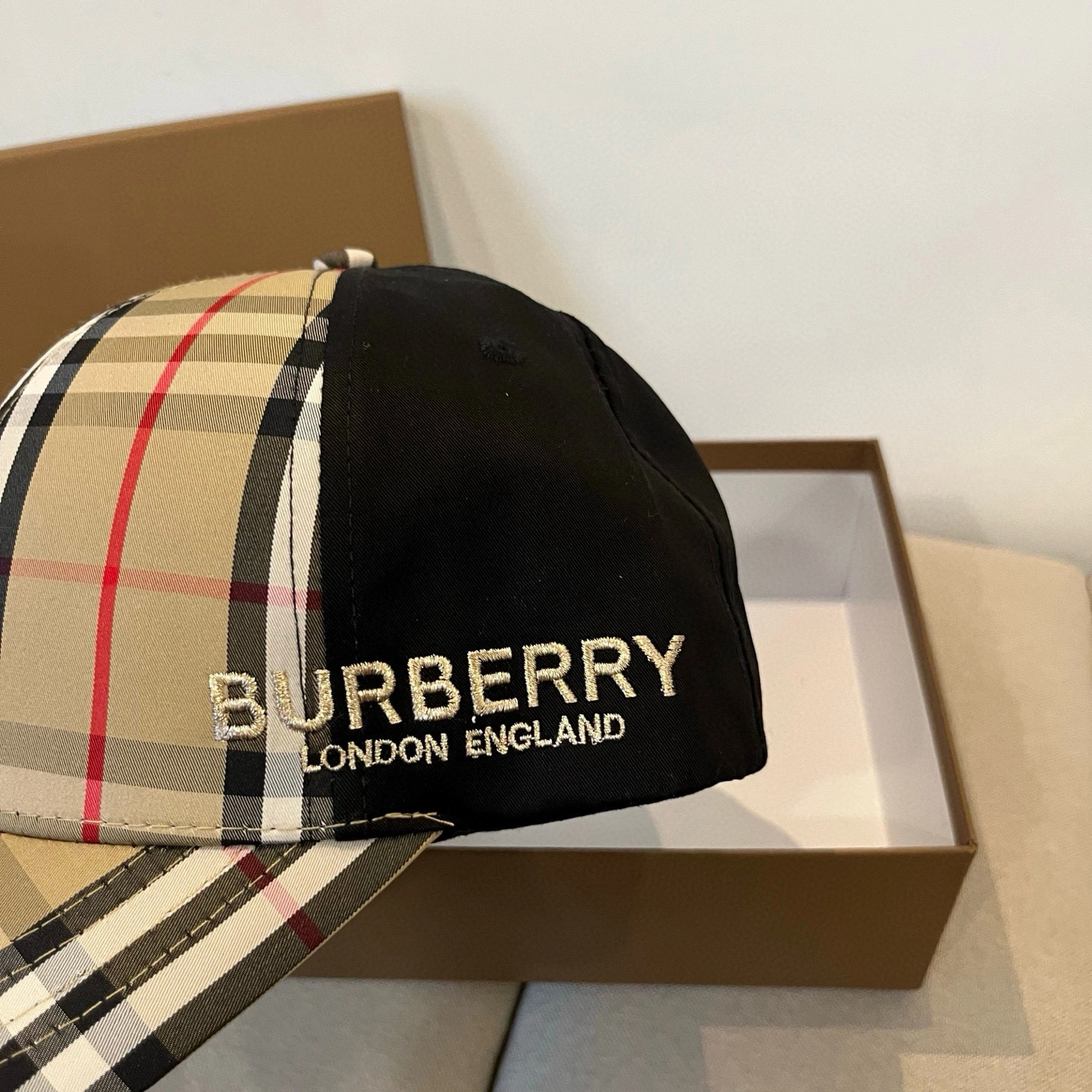 UrbanChic B*urberry Hats Top XX20250408- 17490