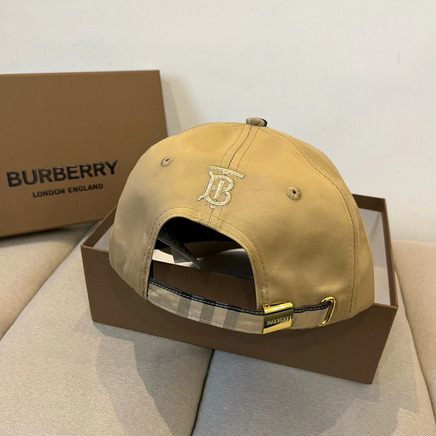UrbanChic B*urberry Hats Top XX20250408- 17490