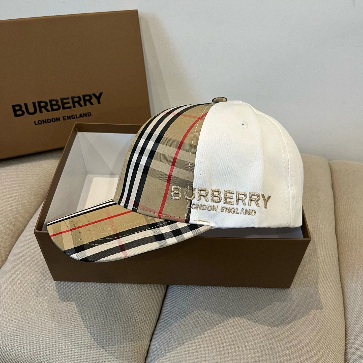 UrbanChic B*urberry Hats Top XX20250408- 17490