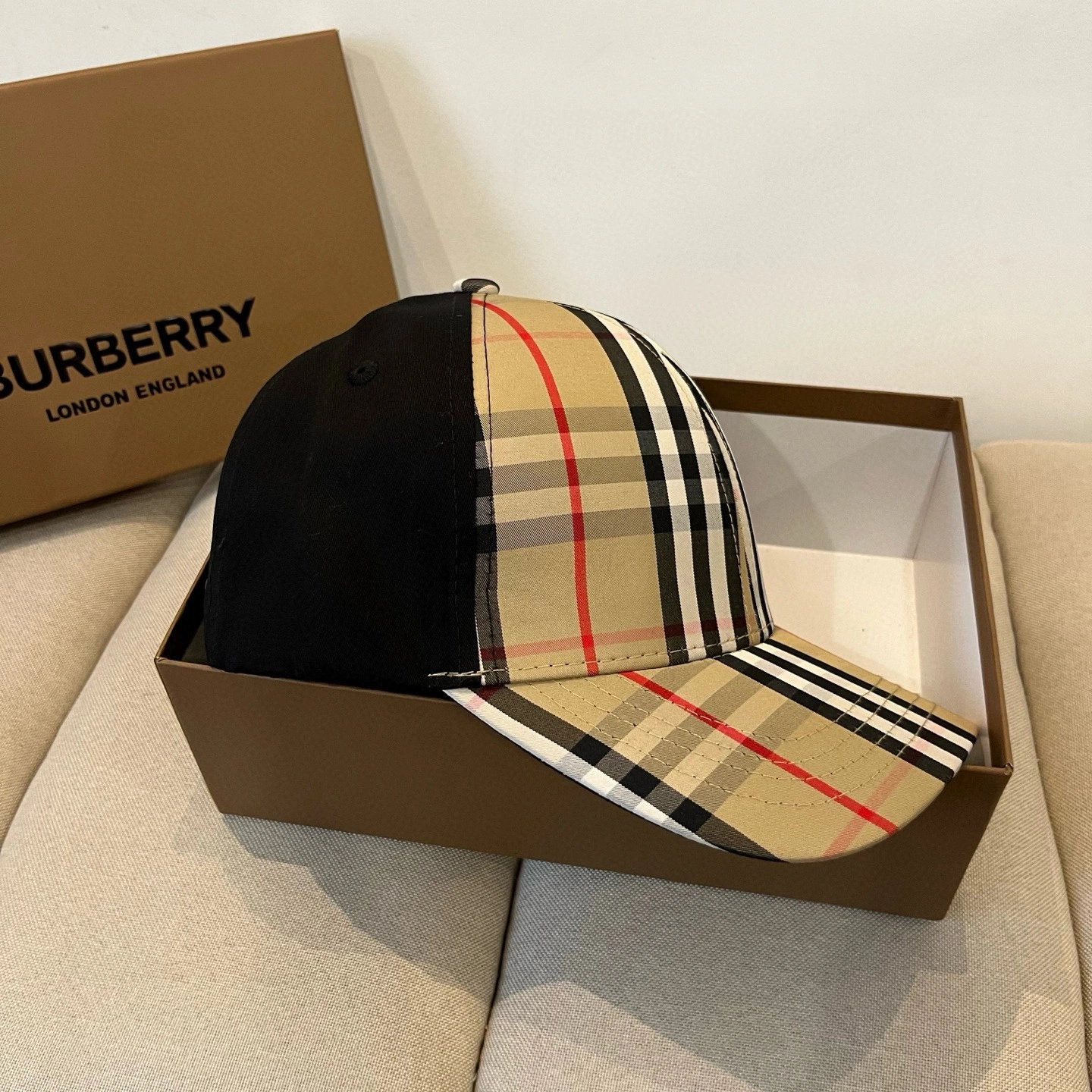 UrbanChic B*urberry Hats Top XX20250408- 17490