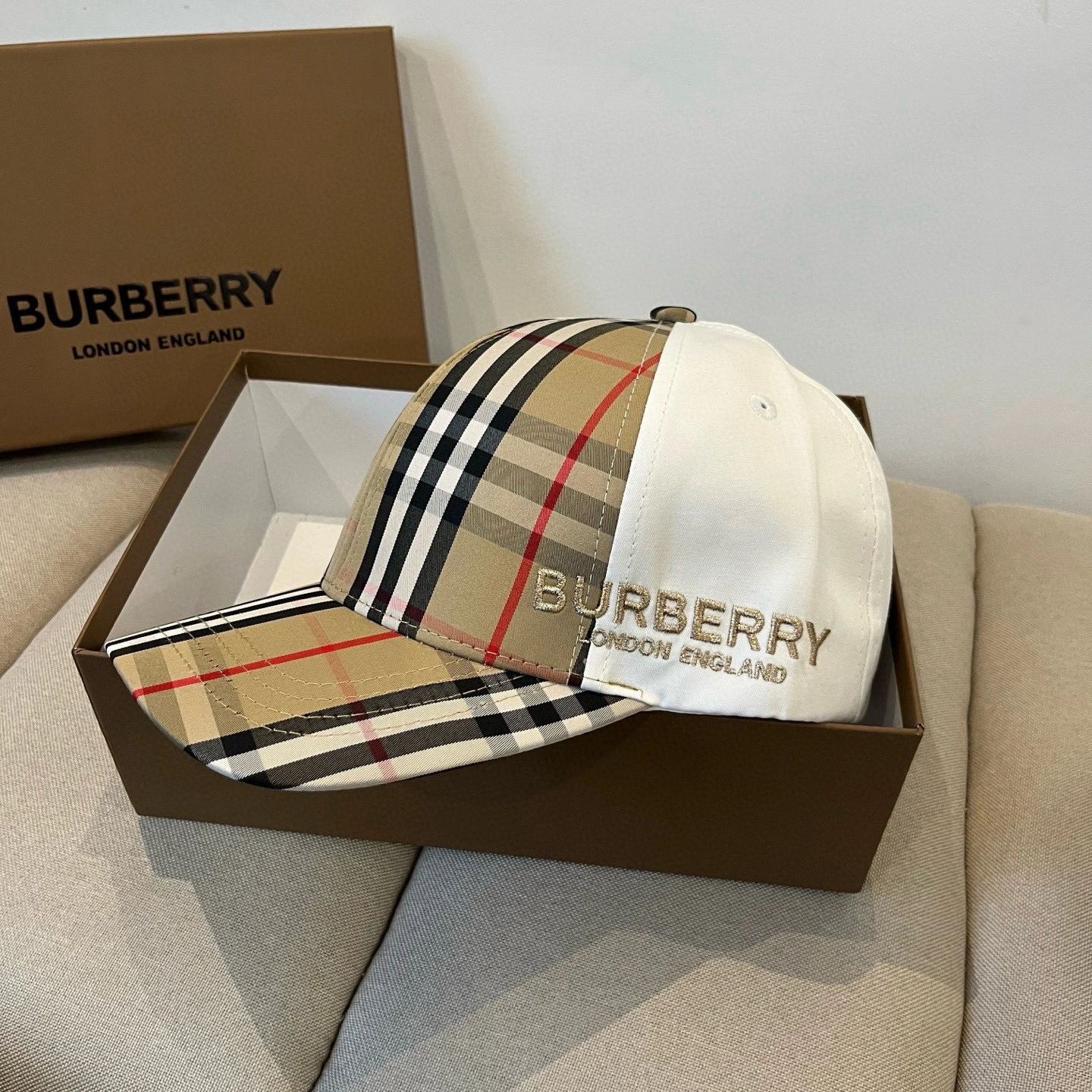 UrbanChic B*urberry Hats Top XX20250408- 17490