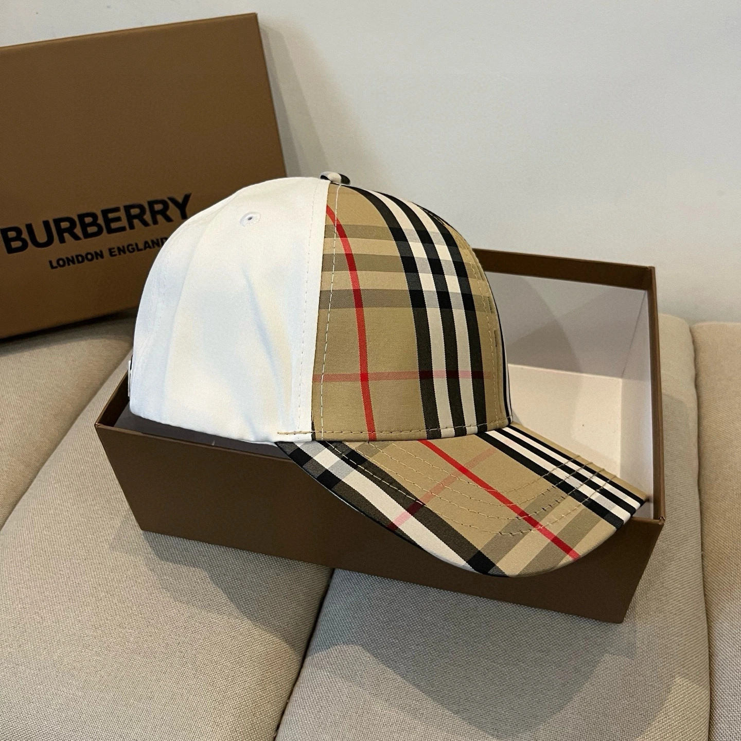 UrbanChic B*urberry Hats Top XX20250408- 17490