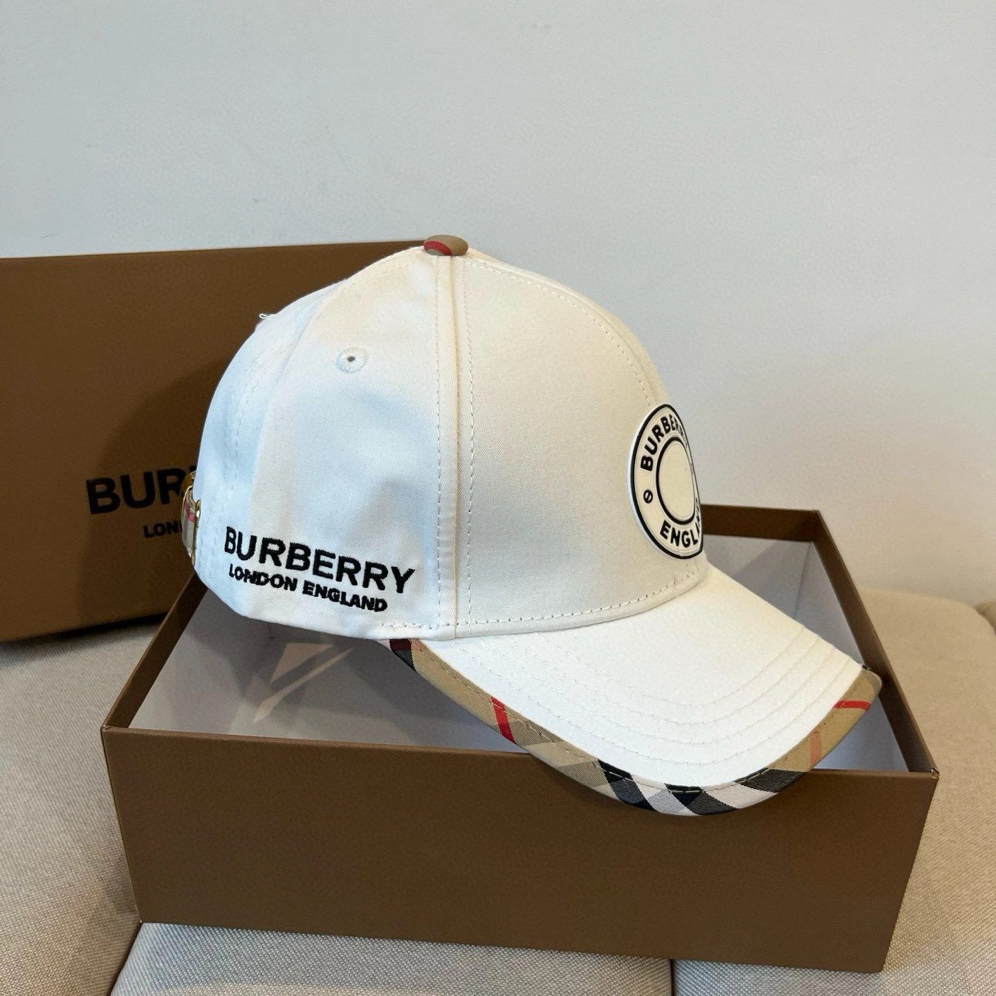 EasyMatch B*urberry Hats Top XX20250408- 17483