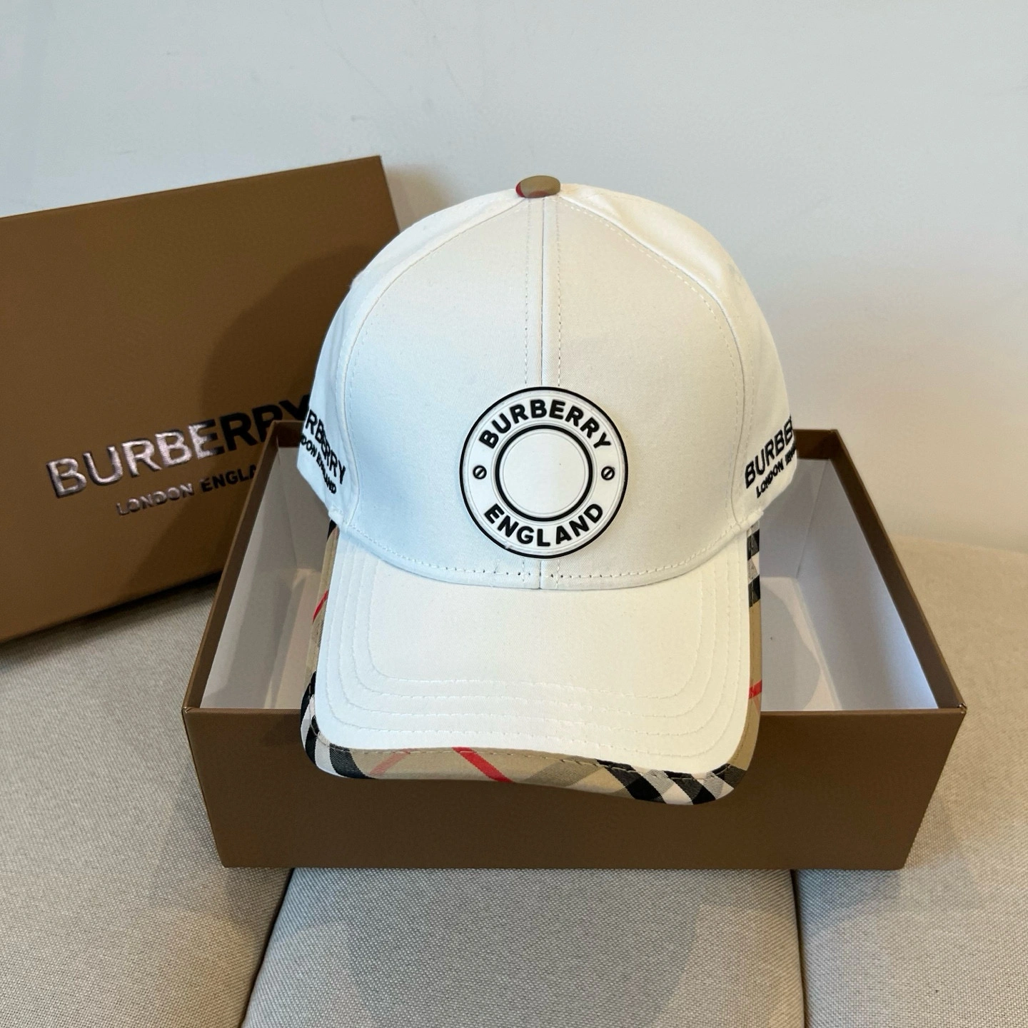 EasyMatch B*urberry Hats Top XX20250408- 17483