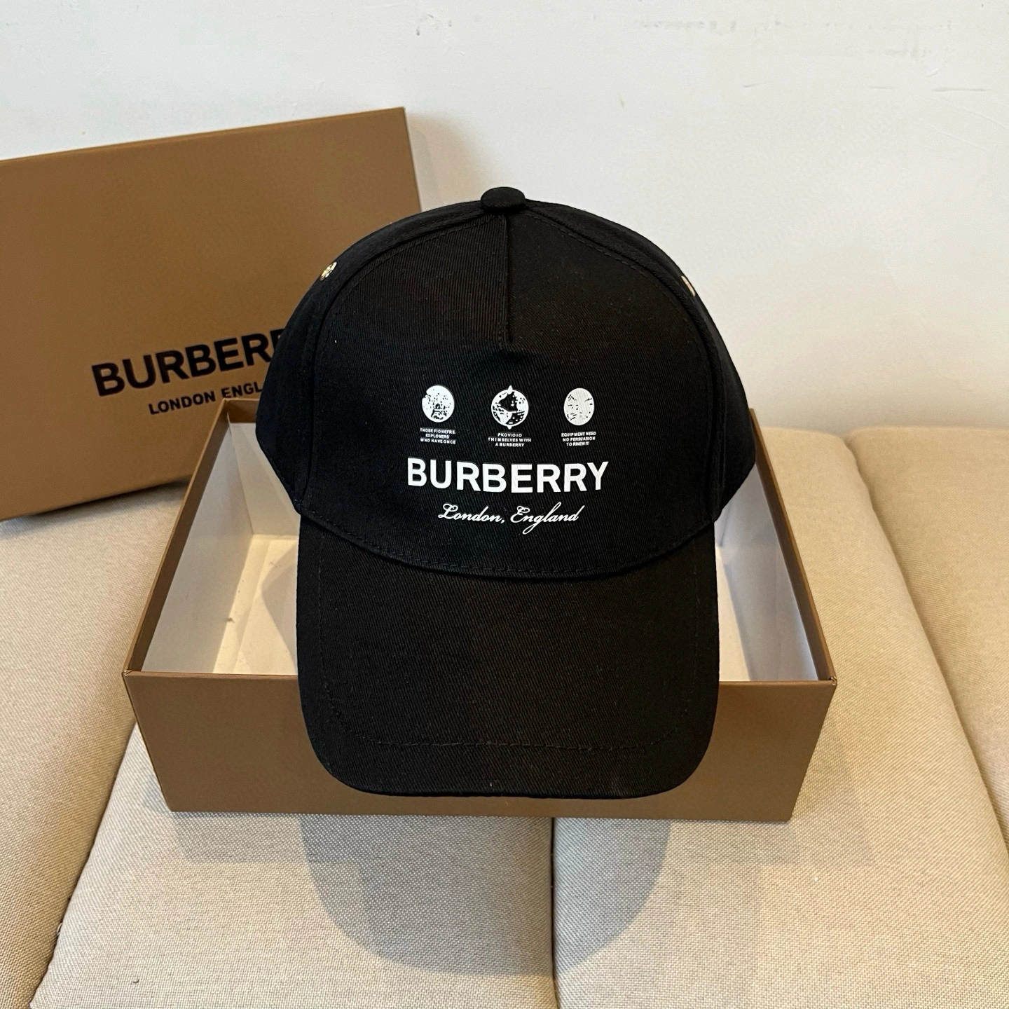 B*urberry Hats Top XX20250410- TravelReady 17407