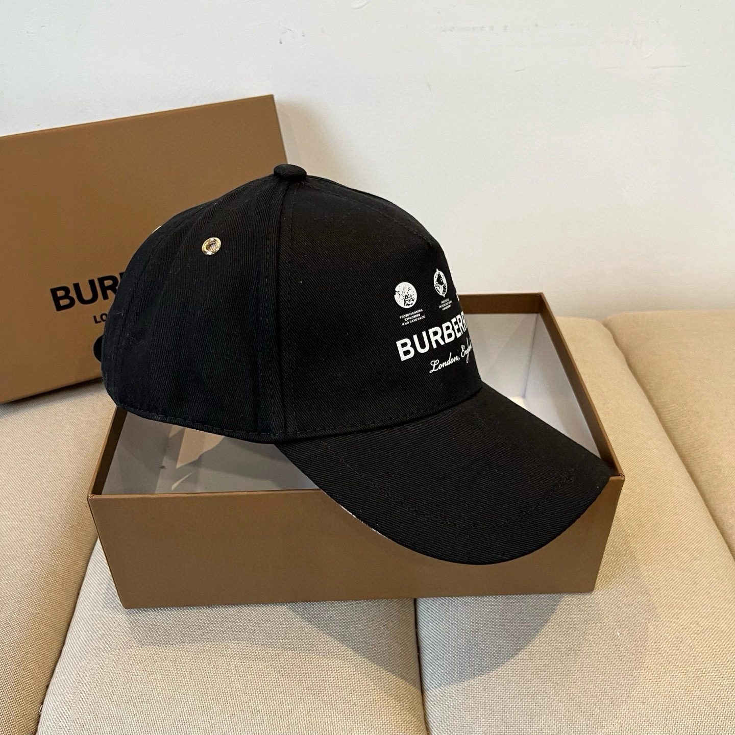B*urberry Hats Top XX20250410- TravelReady 17407