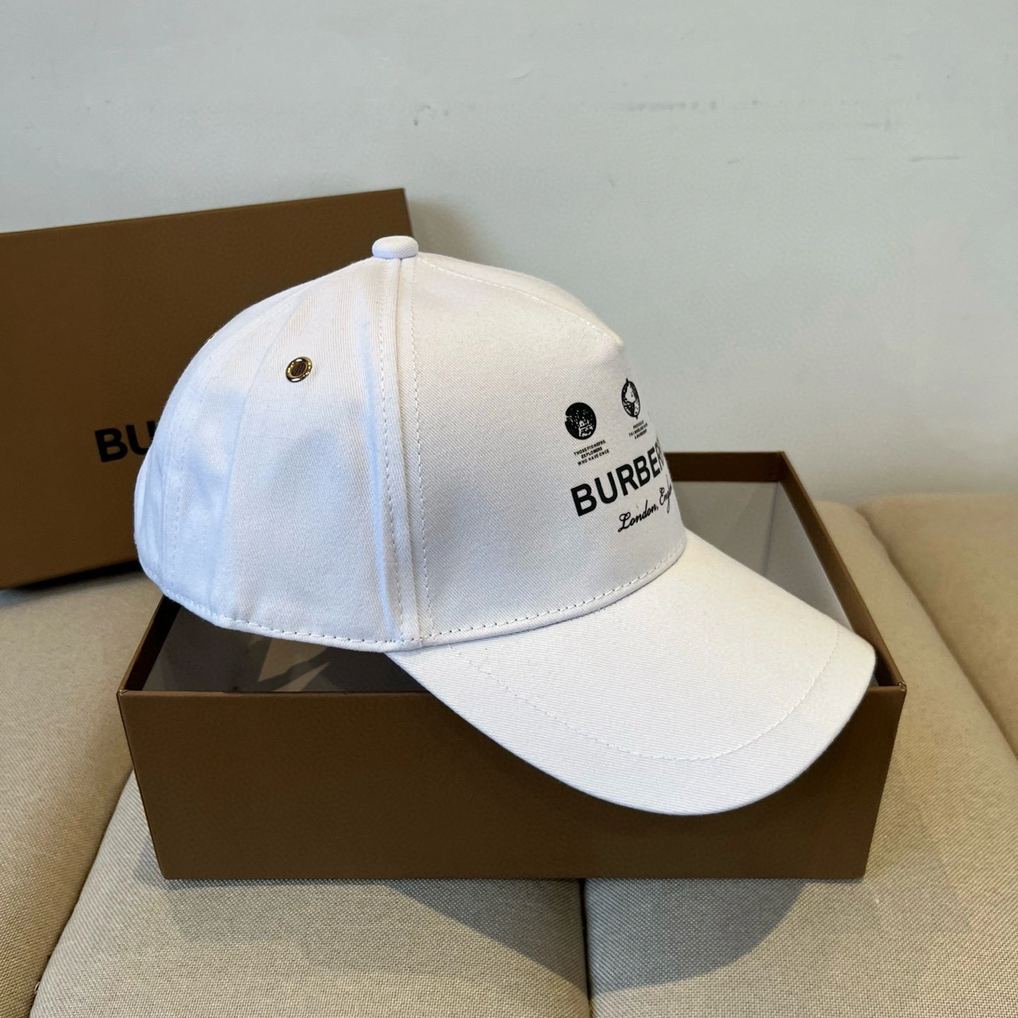 B*urberry Hats Top XX20250410- TravelReady 17407