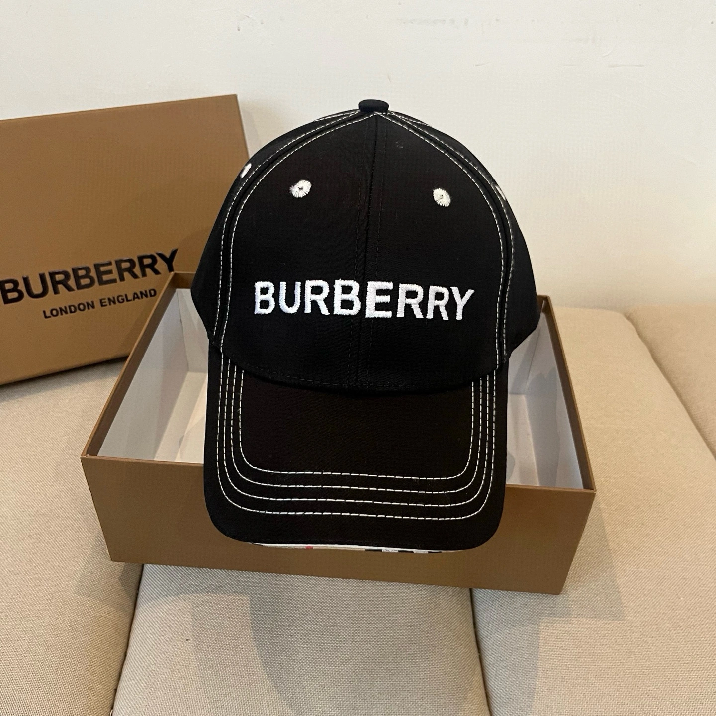 B*urberry Hats Top XX20250410- WellDesigned 17405