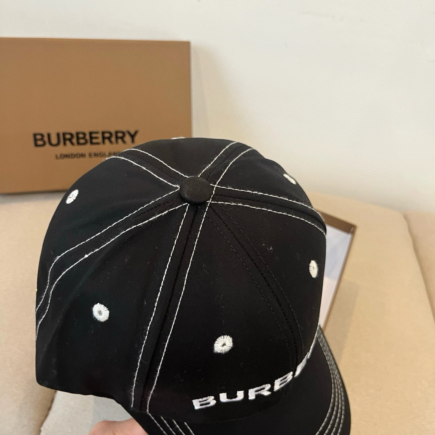 B*urberry Hats Top XX20250410- WellDesigned 17405