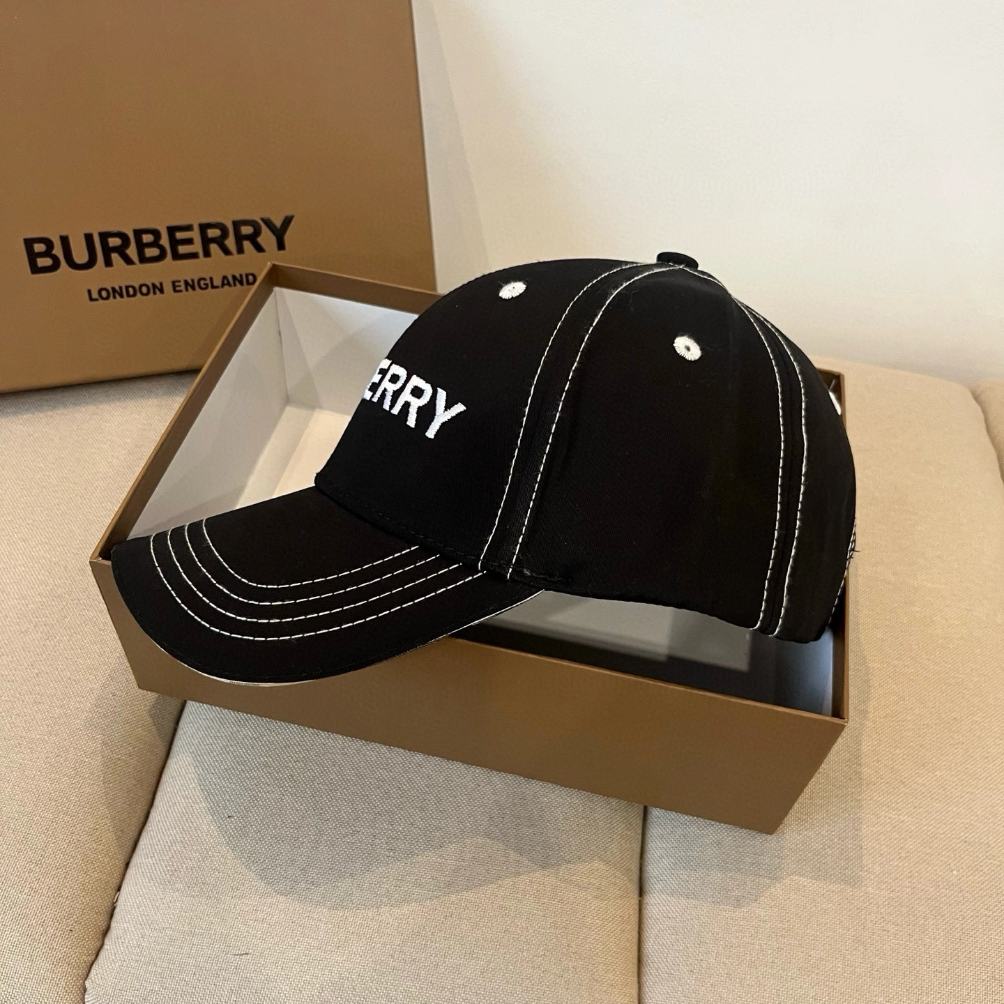 B*urberry Hats Top XX20250410- WellDesigned 17405