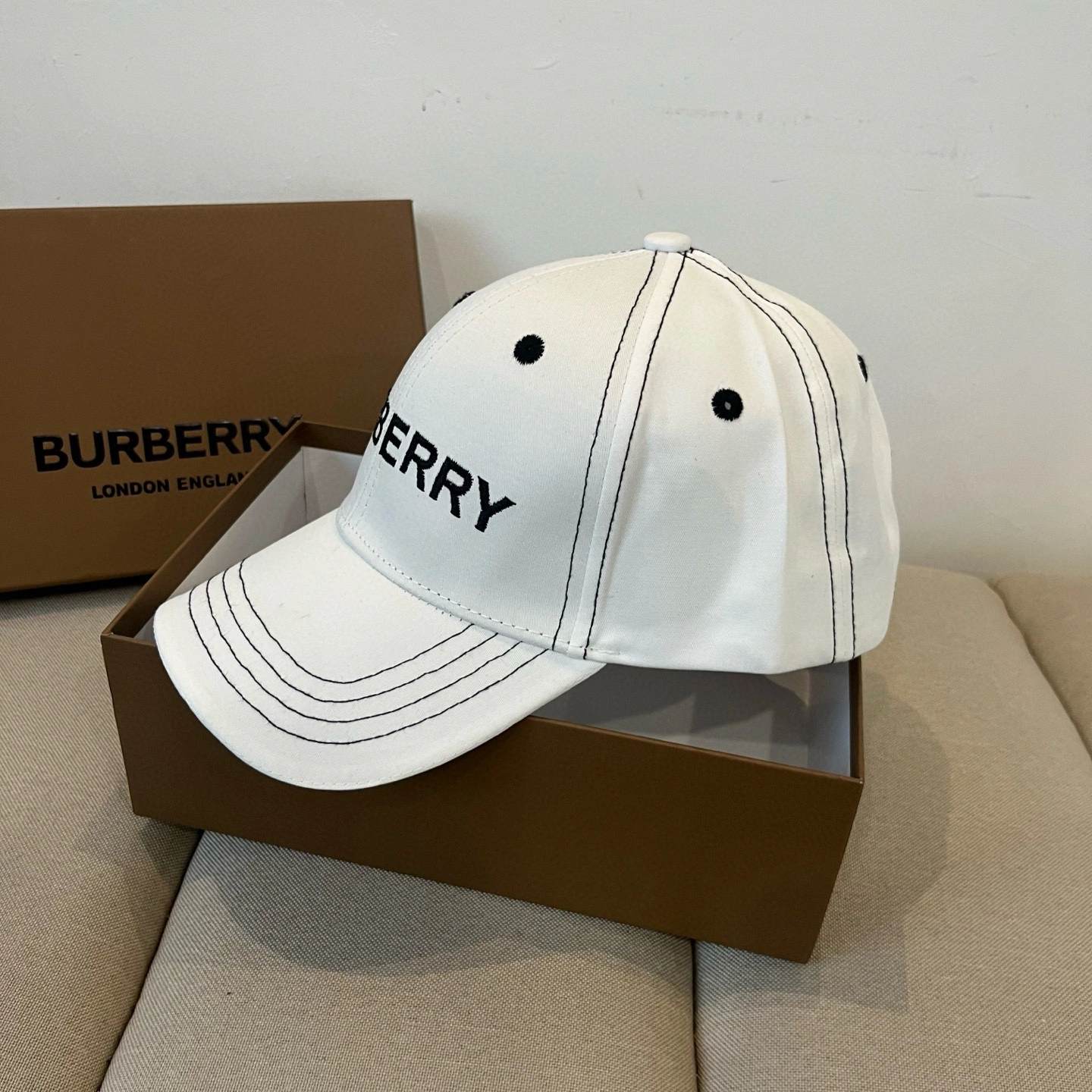 B*urberry Hats Top XX20250410- WellDesigned 17405