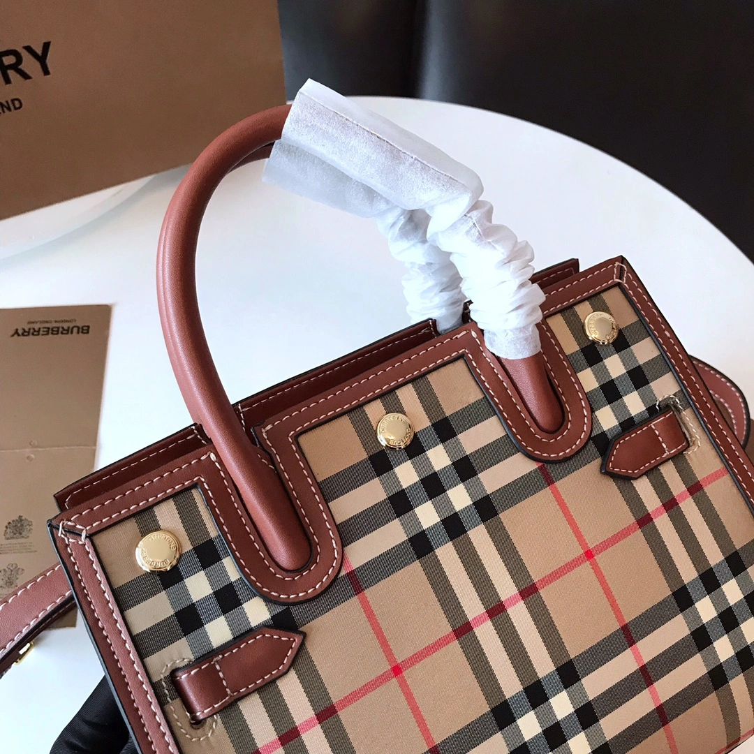 B*urberry Top Bag 26*20*13.5cm Soft 9431