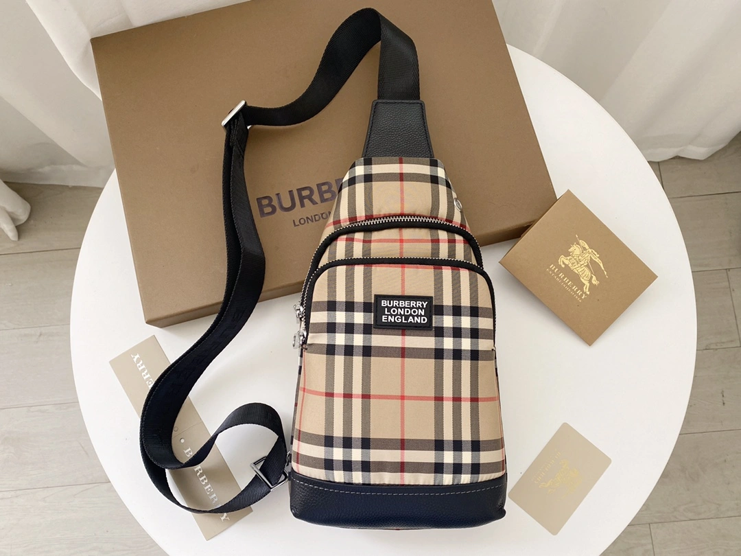 Lightweight B*urberry Top Bag 30*17.5*5cm 9374