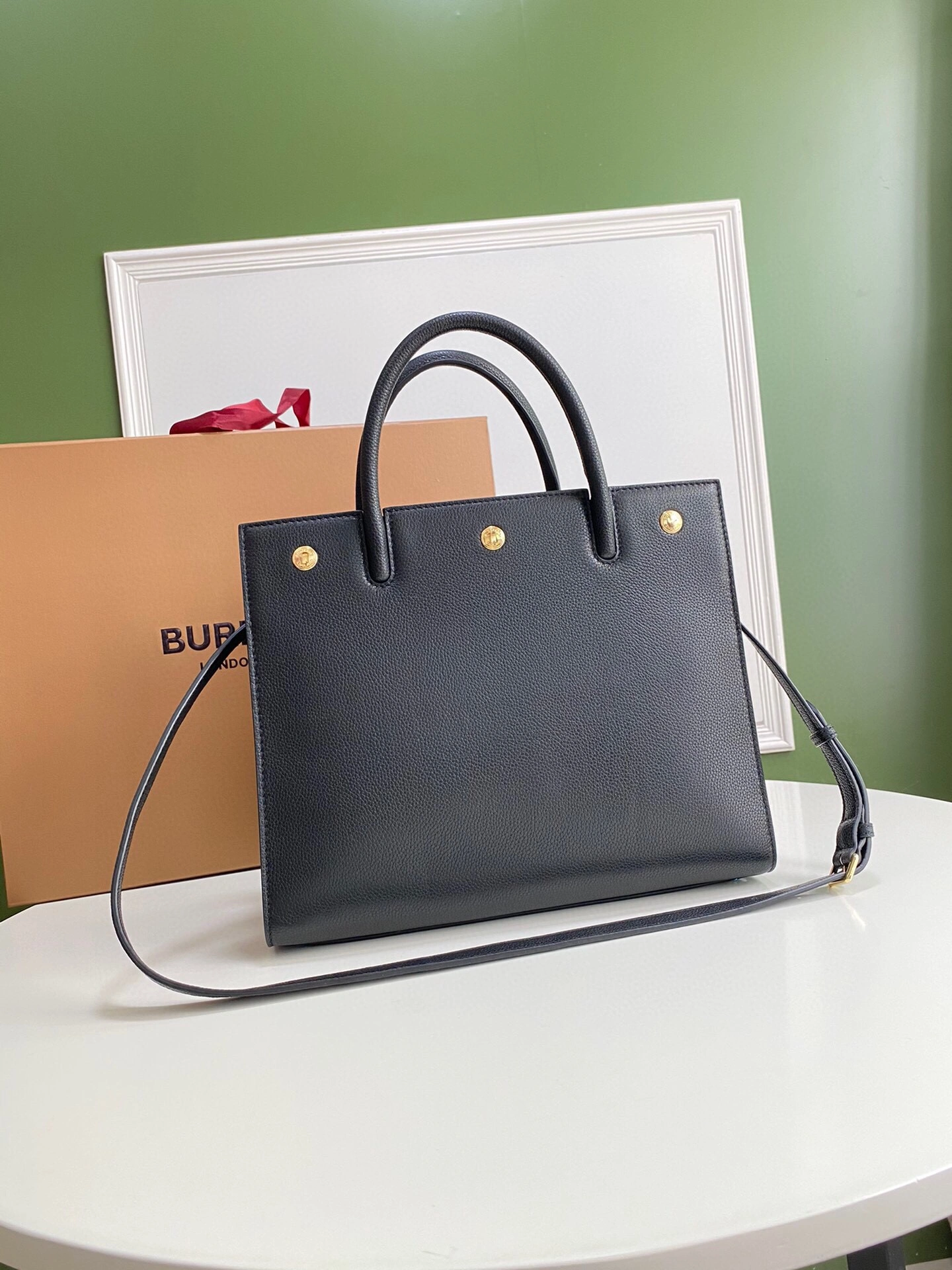 Flexible B*urberry Top Bag 34*15*25cm 9384