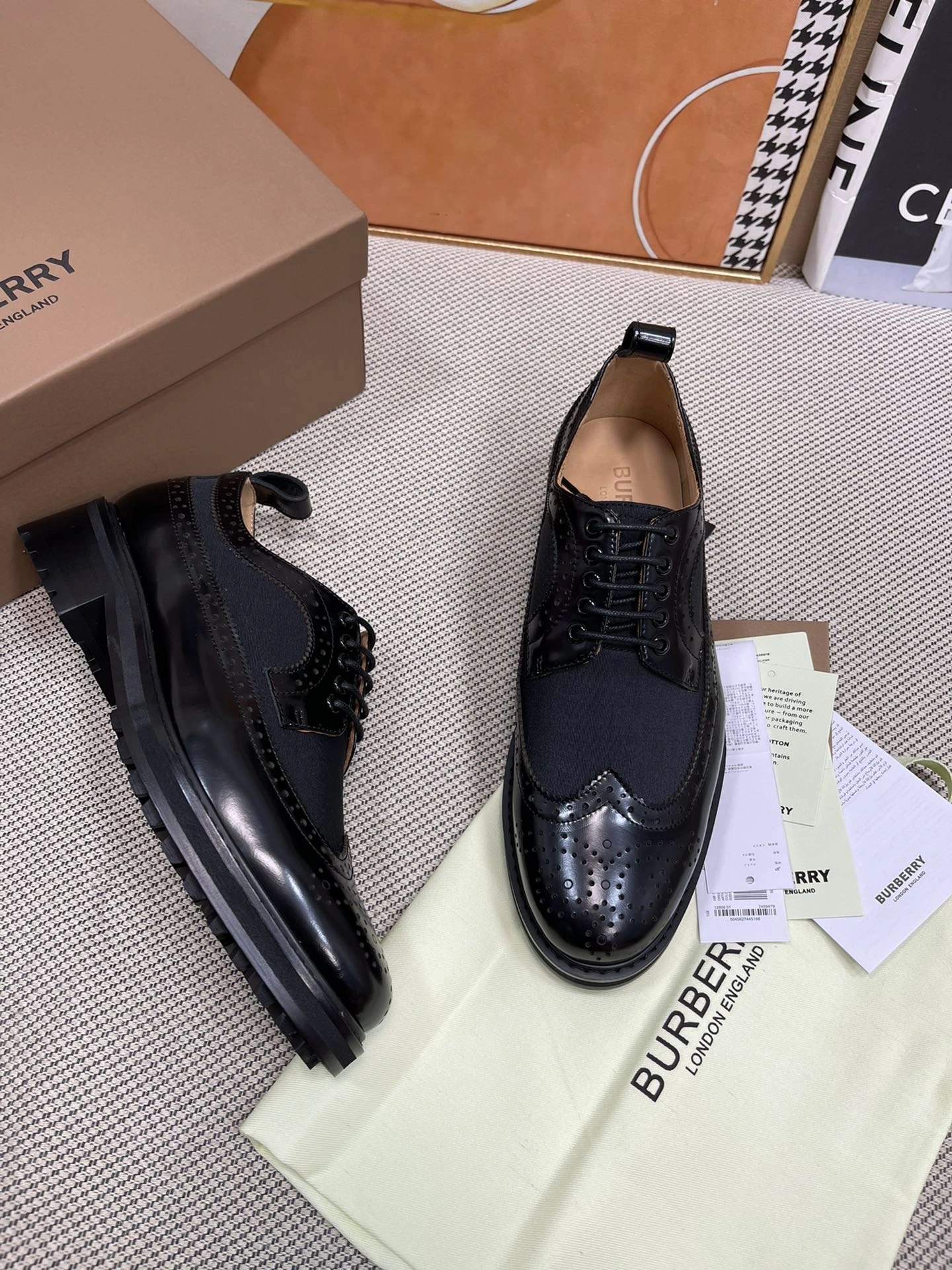 Supportive B*urberry Top Loafer CP 20230820- 6111