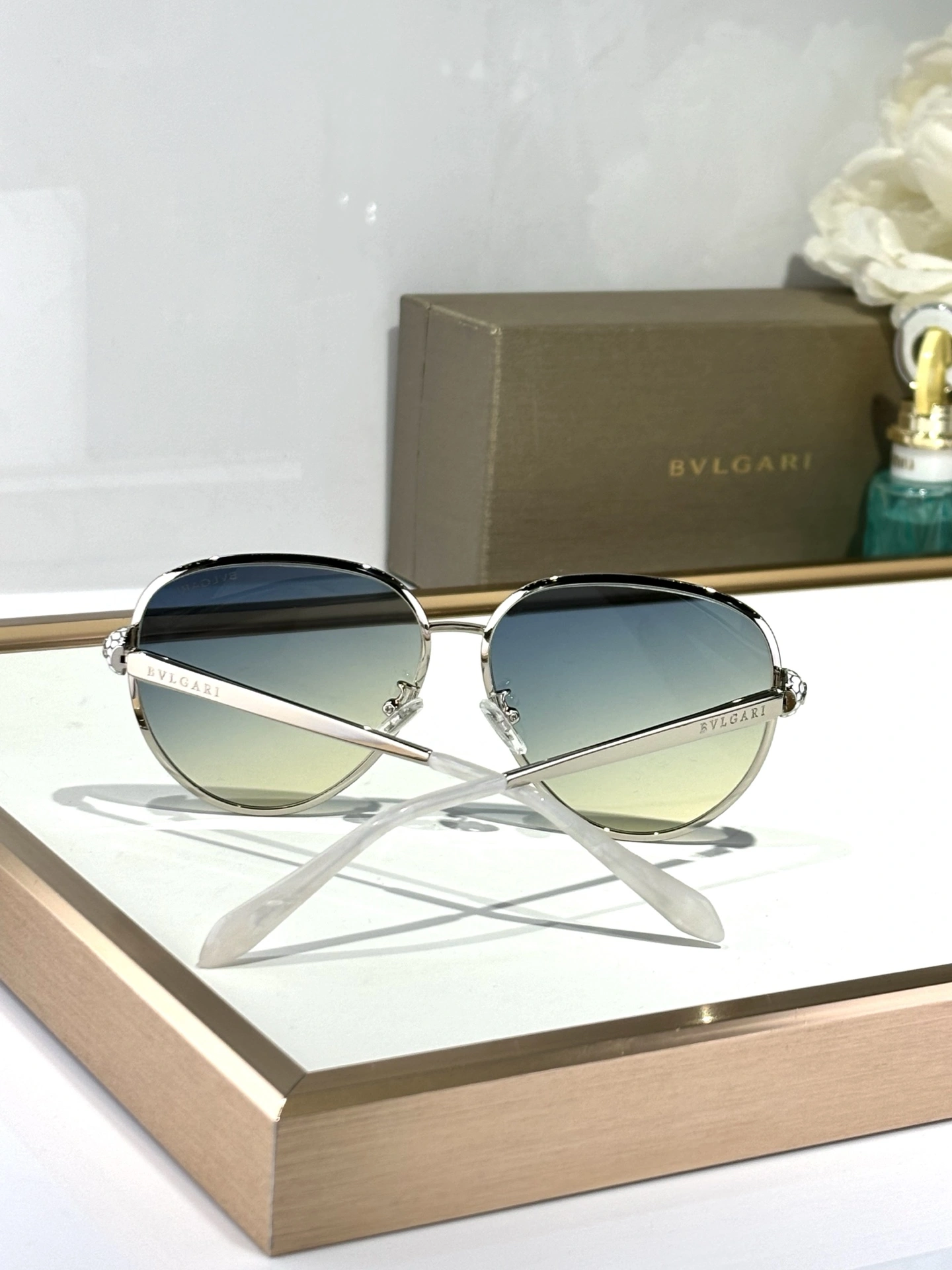 ZipUp B*vlgari Glasses Top XX 20250401- 16835