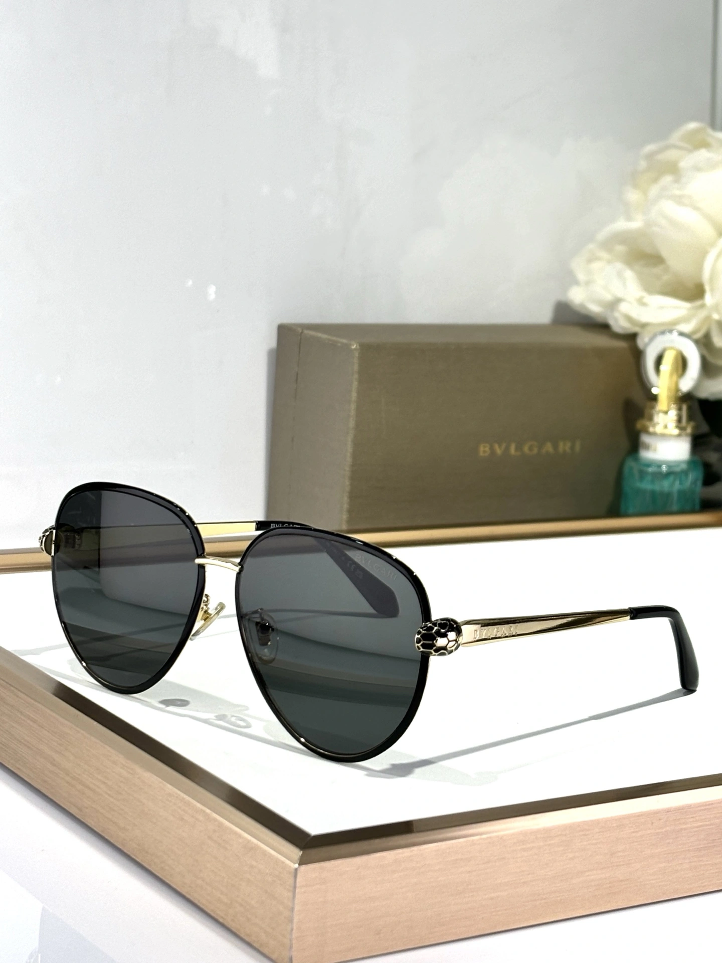 ZipUp B*vlgari Glasses Top XX 20250401- 16835