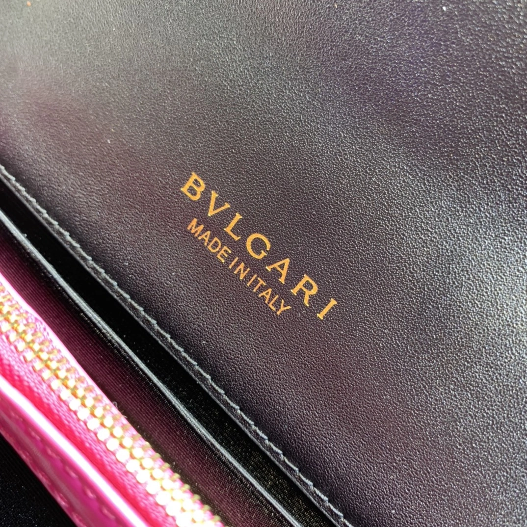 Lightweight B*vlgari Top Bag 19*13*7cm 9624