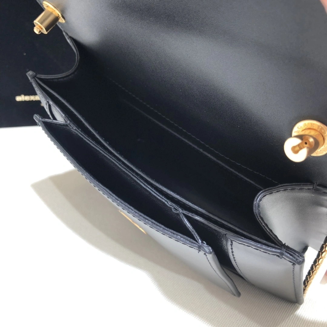 Durable B*vlgari Top Bag 20*15*6.5cm 9644