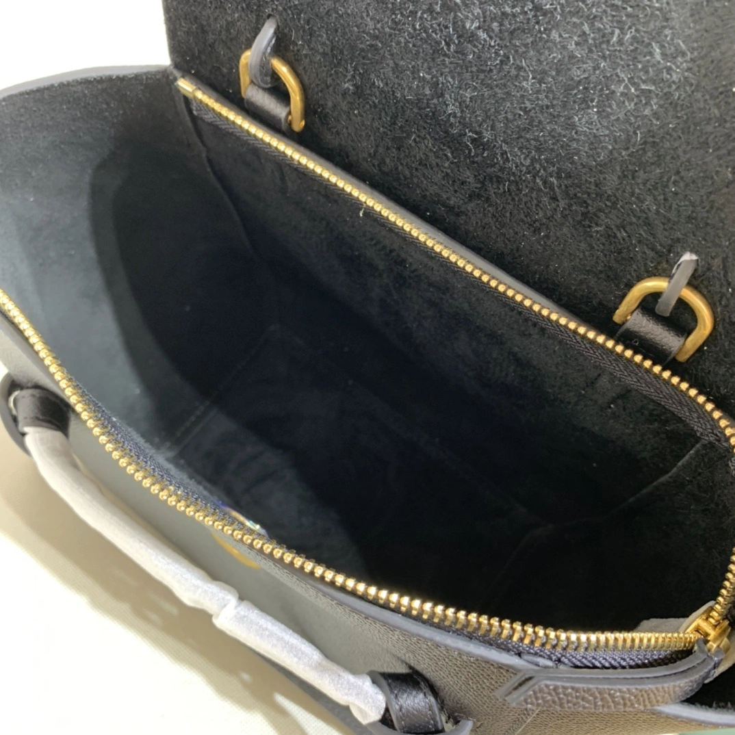 C* eline Top Bag 20cm Resilient 9456