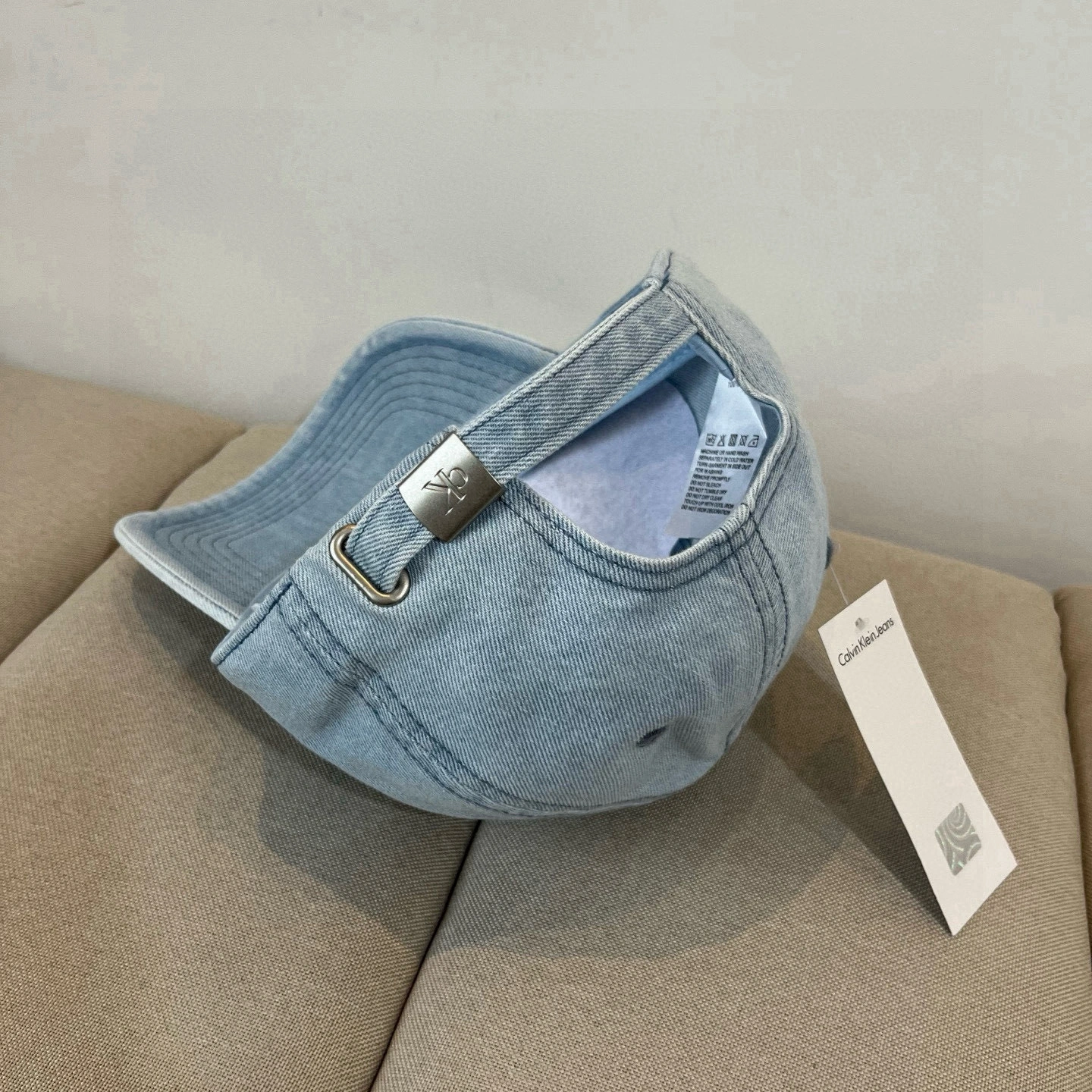 C*alvin Klein Hats Top XX20250410- FreshLook 17412