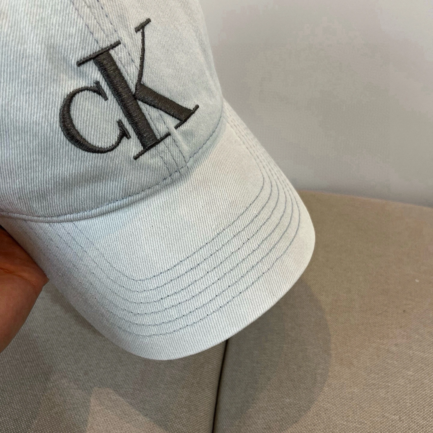 C*alvin Klein Hats Top XX20250410- FreshLook 17412