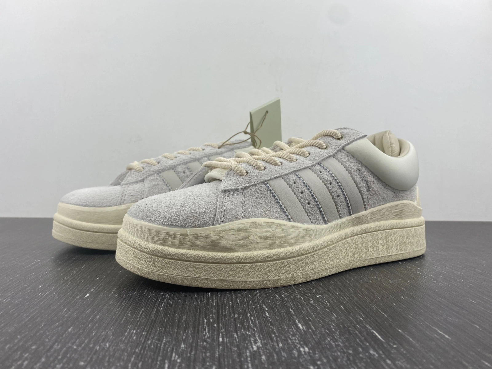 Campus Light Bad Bunny Cream FZ Sporty 2762